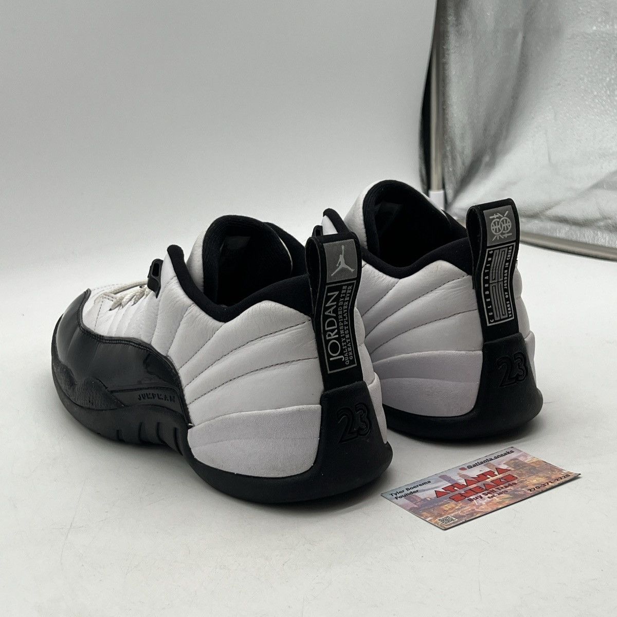 Jordan Brand Air Jordan 12 low 25 years in China Size US 11 / EU 44 - 4 Thumbnail