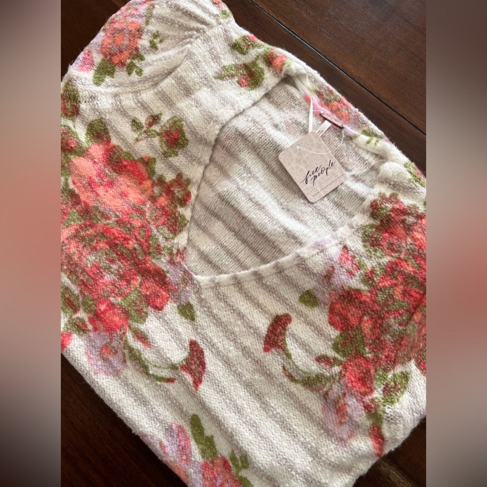 Free People 🎉LAST‎ PIECE🎉FREE PEOPLE Bed Of Roses Sweater Size S / US 4 / IT 40 - 7 Thumbnail