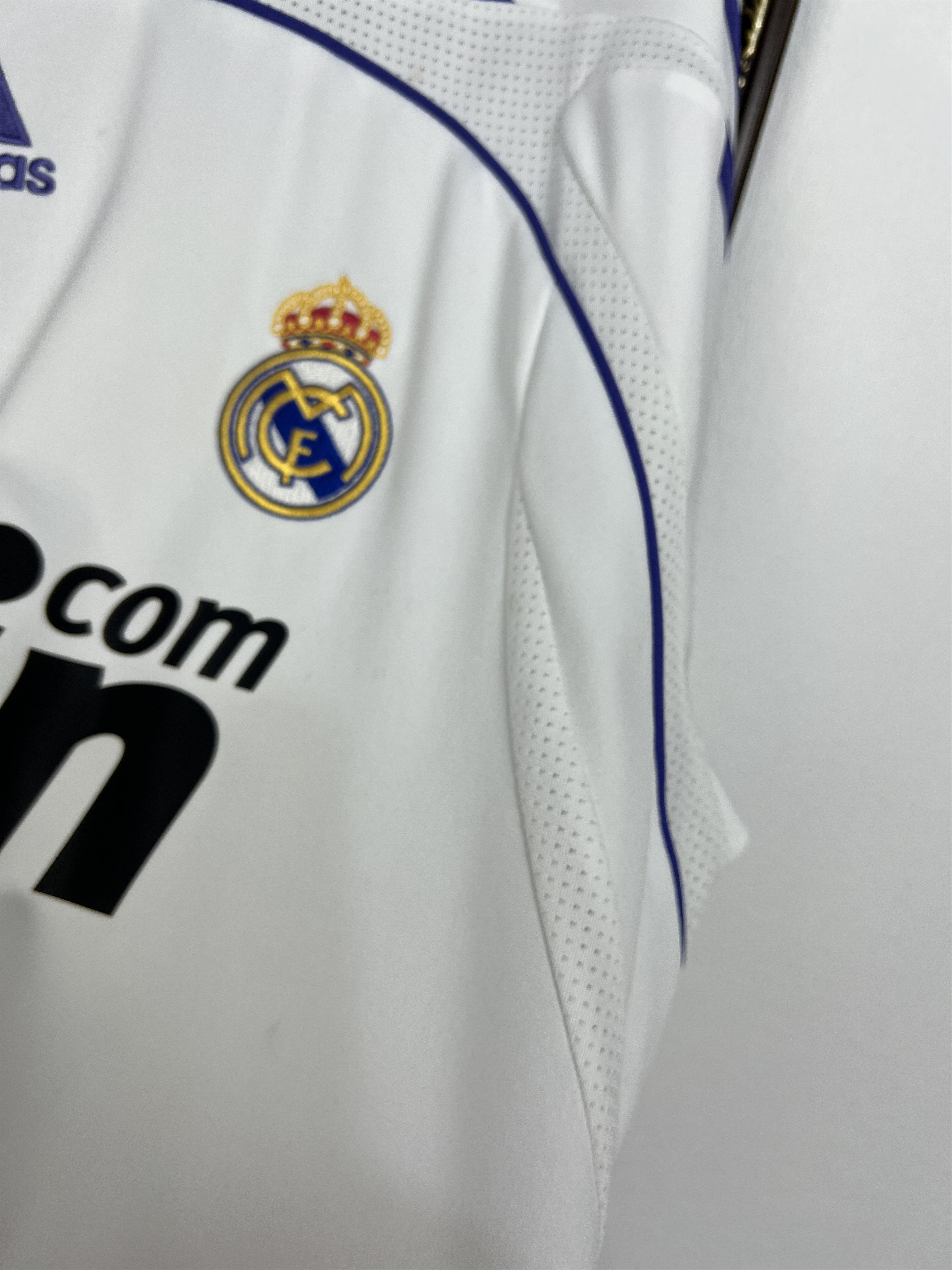 Adidas Real Madrid Home football shirt 2007 Soccer Adidas Size US XL / EU 56 / 4 - 6 Thumbnail