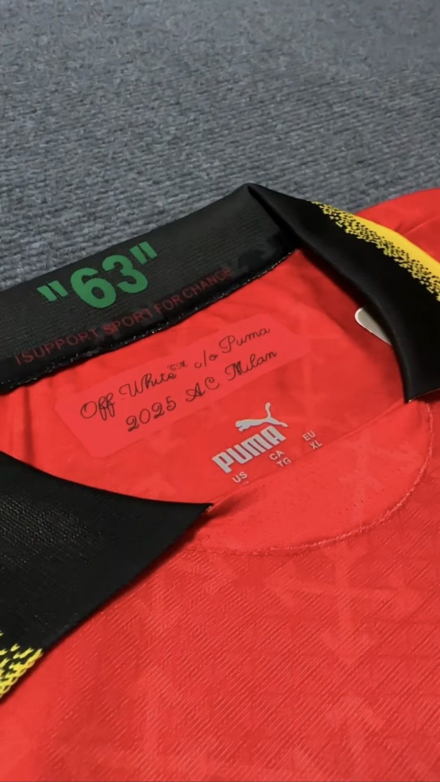 Off-White × Puma AC MILAN X OFF-WHITE JERSEY Size US XL / EU 56 / 4 - 12 Thumbnail