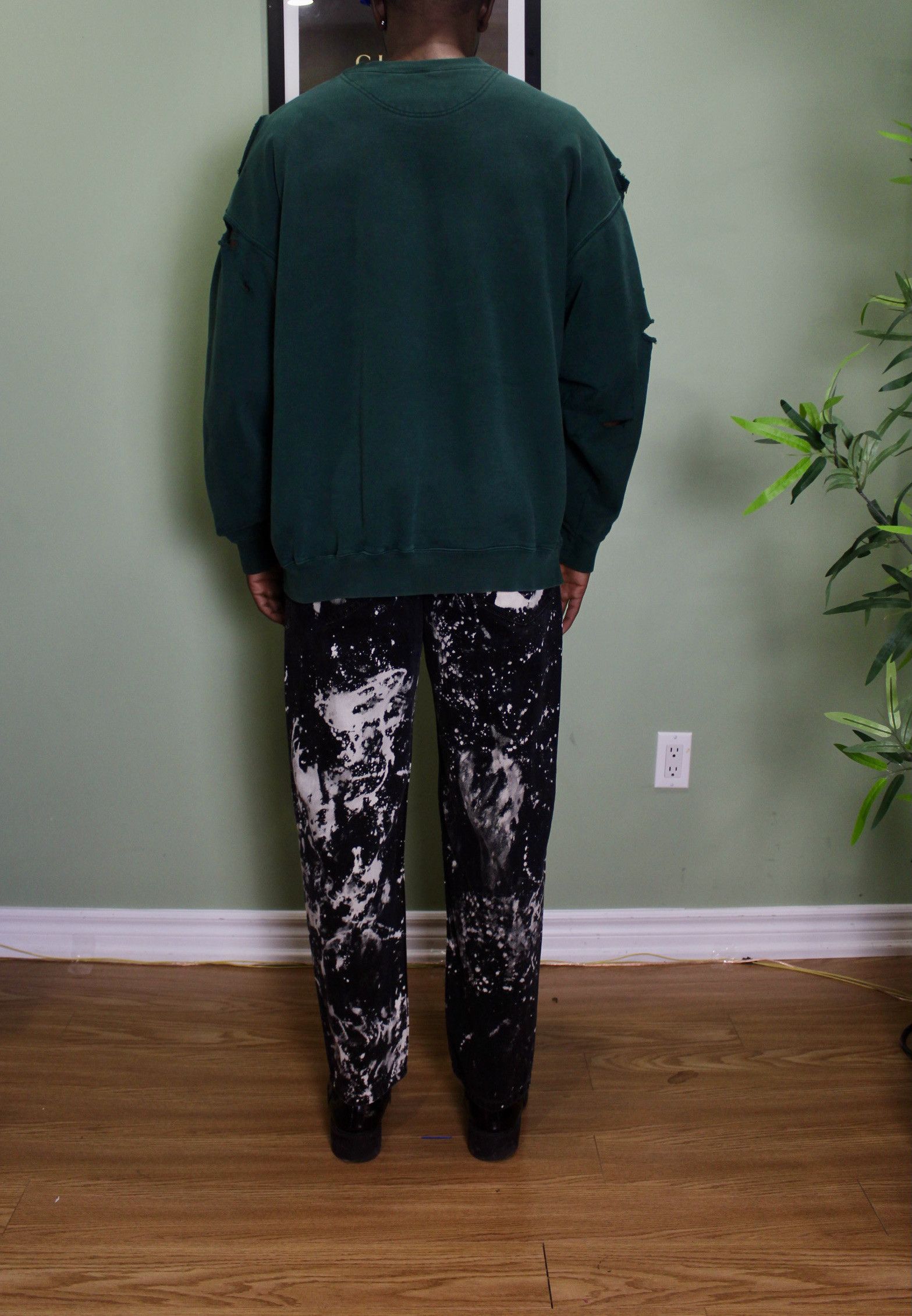 Nike Vintage 1990s Distressed Nike Crew Size US XL / EU 56 / 4 - 4 Thumbnail