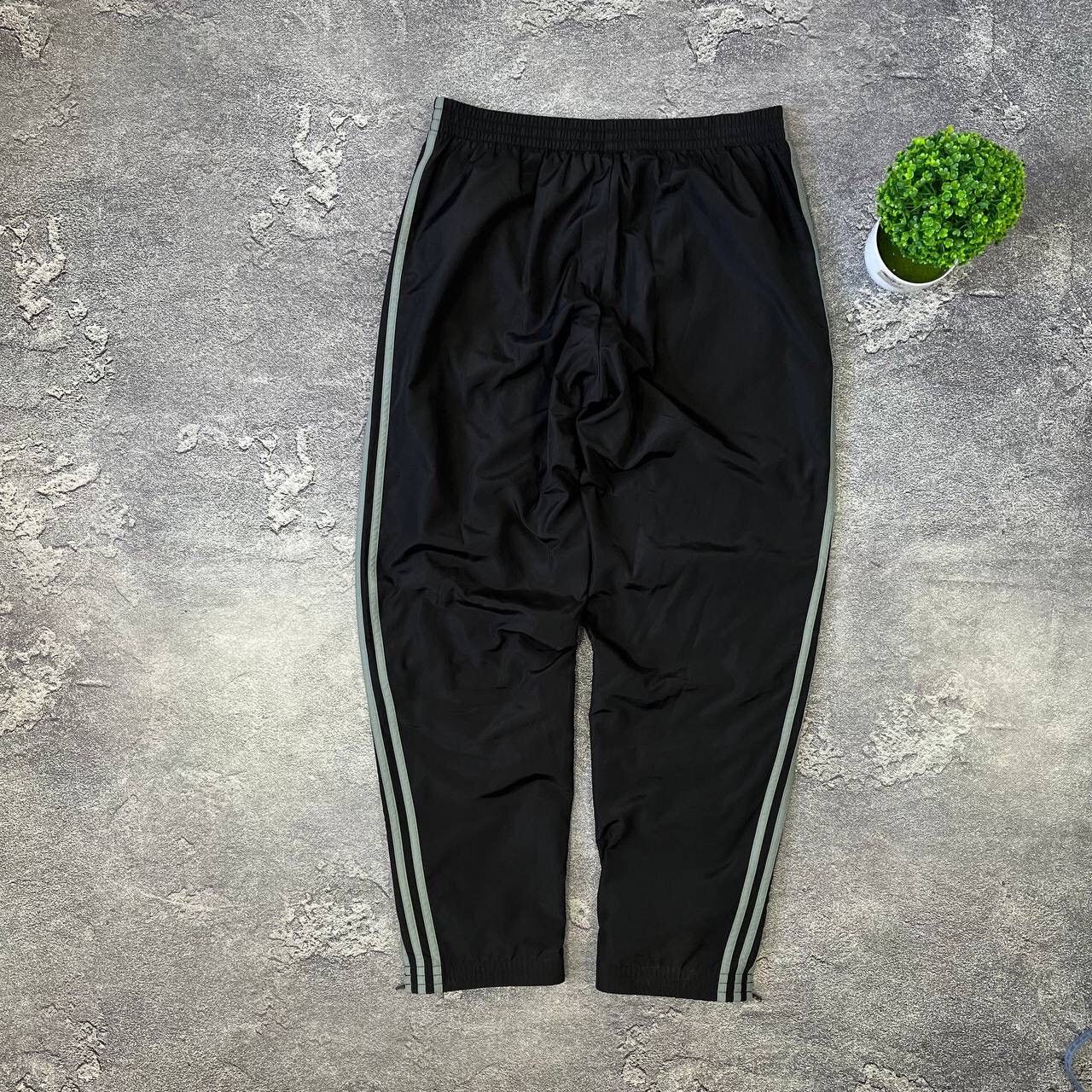 Adidas Vintage 90s Adidas Nylon Windbreaker Track Pants Men's Size US 35 - 2 Thumbnail
