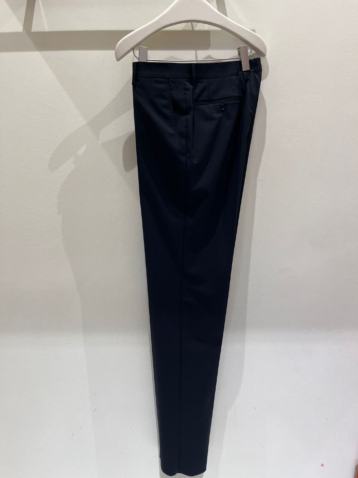 Salvatore Ferragamo o1s1rm1224 Trouser in Navy Blue Size US 30 / EU 46 - 1 Preview