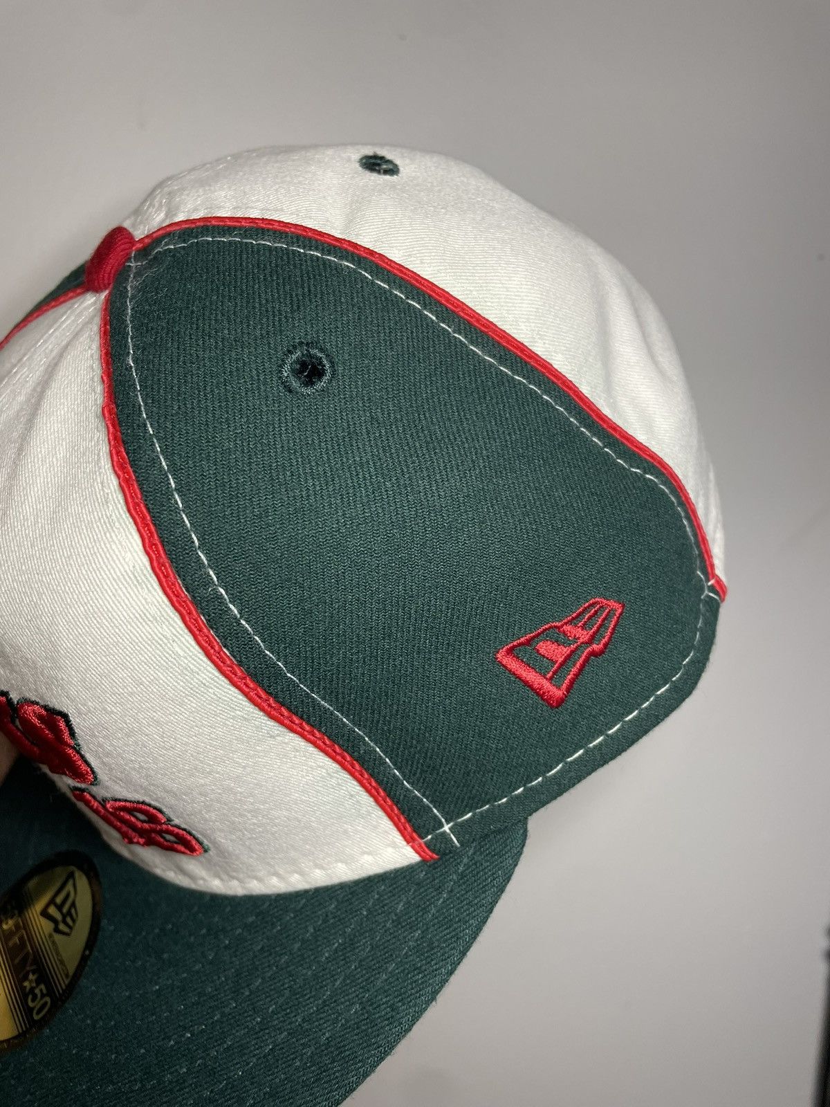 New Era Sz. 7 3/8 Vintage NBA Milwaukee Bucks Fitted Bob Lanier Size ONE SIZE - 6 Thumbnail
