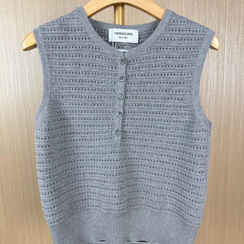 Thom Browne Thom Browne Women's Gray Wool Sweater 0089 Size L / US 10 / IT 46 - 1 Thumbnail