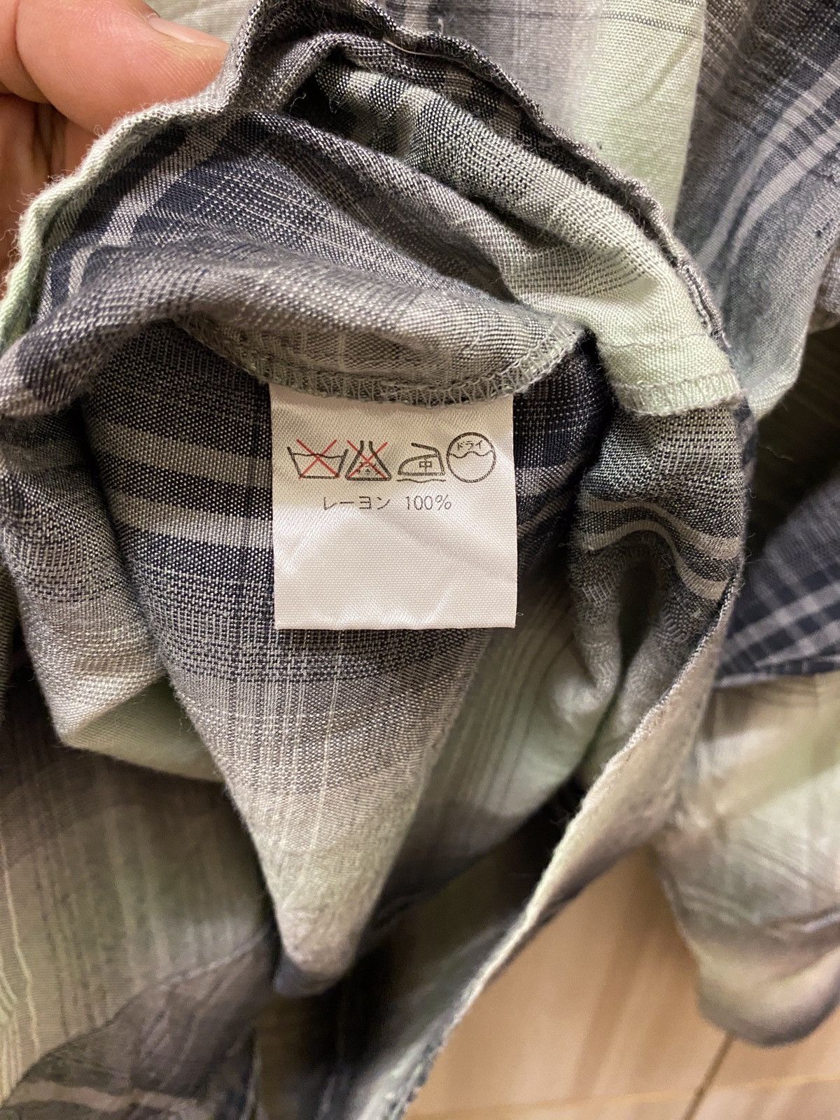 Issey Miyake × Tsumori Chisato Vintage IS Issey Miyake Sport Shadow Plaid Rayon Shirt Size US M / EU 48-50 / 2 - 11 Thumbnail