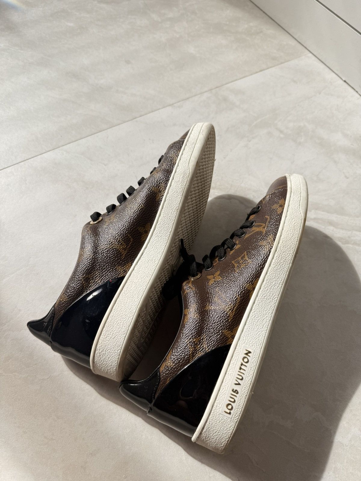 Louis Vuitton Louis Vuitton Frontrow Sneaker Size US 9 / IT 39 - 5 Thumbnail