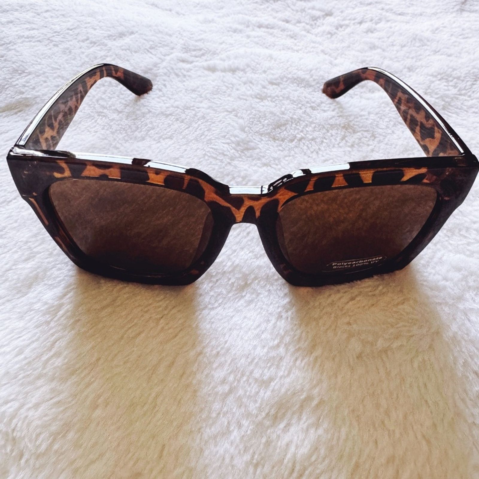 Other Liora Tortoise Brown Oversized Bold Sunglasses Size ONE SIZE - 3 Thumbnail