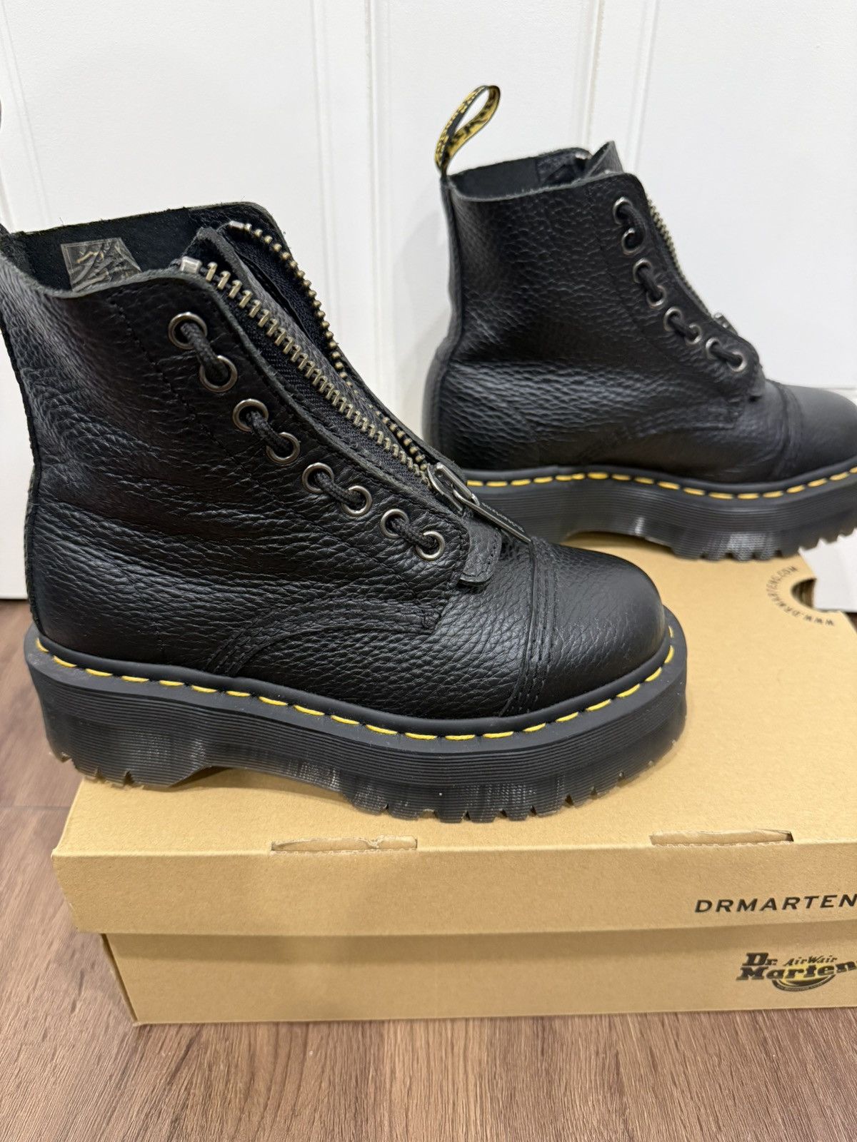 Dr. Martens Dr. Martens Milled Nappa Leather Platform Boots Size US 5 / IT 35 - 12 Thumbnail