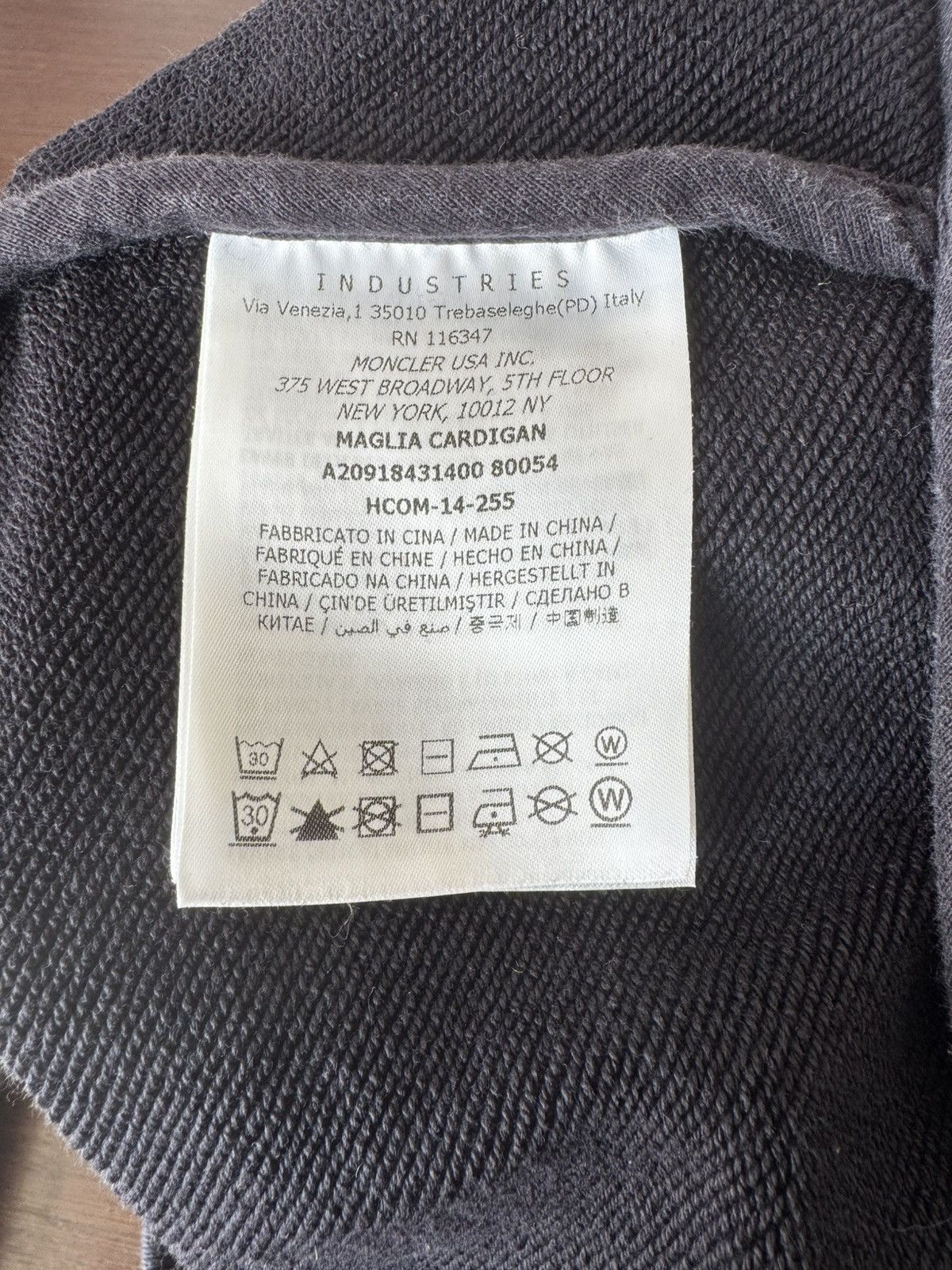 Moncler Moncler Maglia Cardigan Patch Logo Full Zip Sweatshirt Rare Size US M / EU 48-50 / 2 - 15 Thumbnail