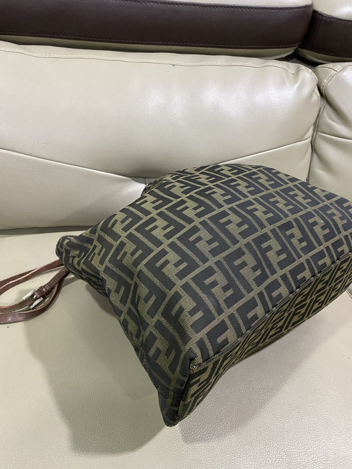Fendi Authentic Fendi Zucca Monogram Tote Bag Size ONE SIZE - 5 Thumbnail