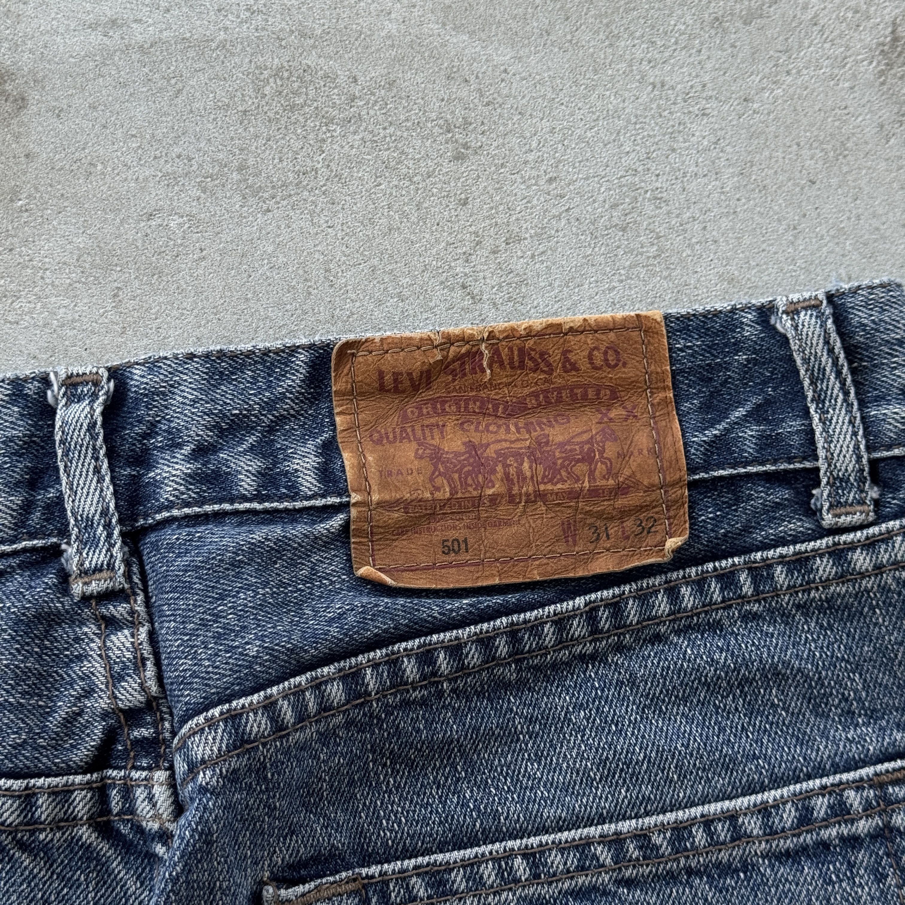 Levi's 90s Levi's 501 Washed Blue Denim Pants Size US 31 - 3 Thumbnail