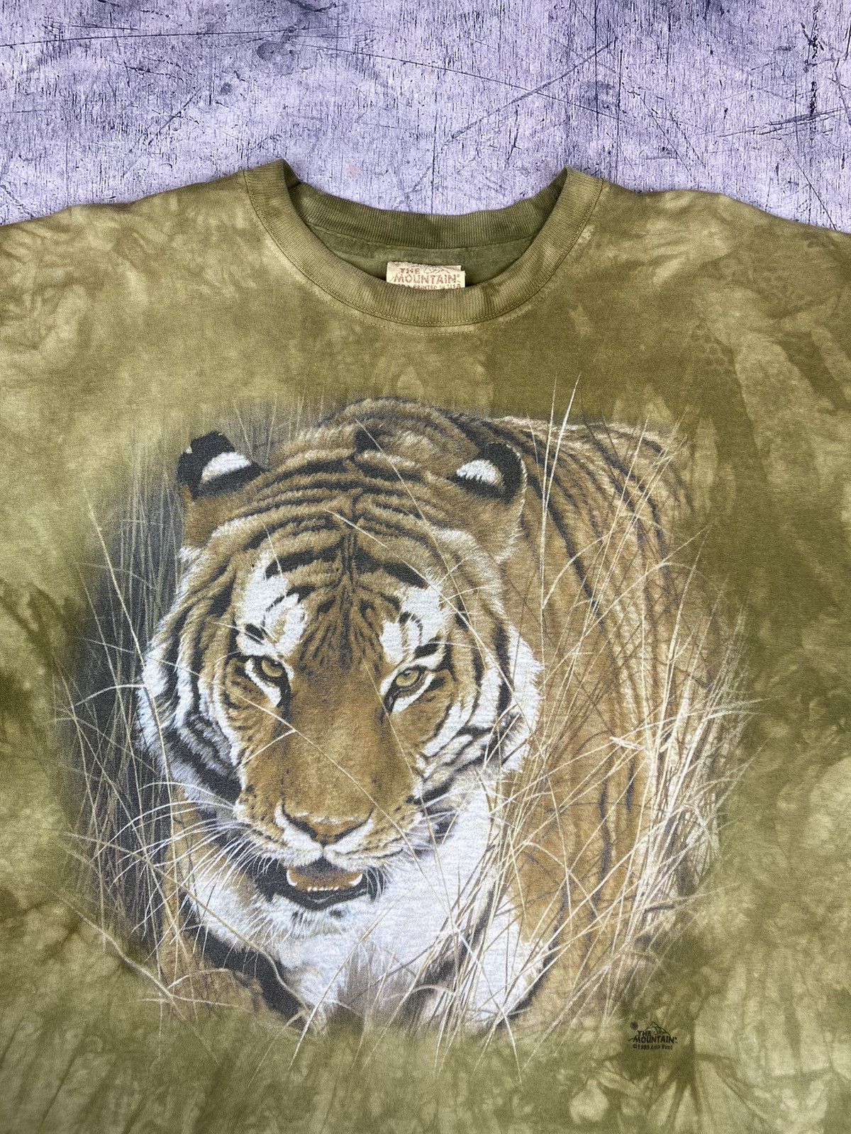 Designer × The Mountain Vintage 90s The Mountain Tiger Print Tee Size US XL / EU 56 / 4 - 5 Thumbnail