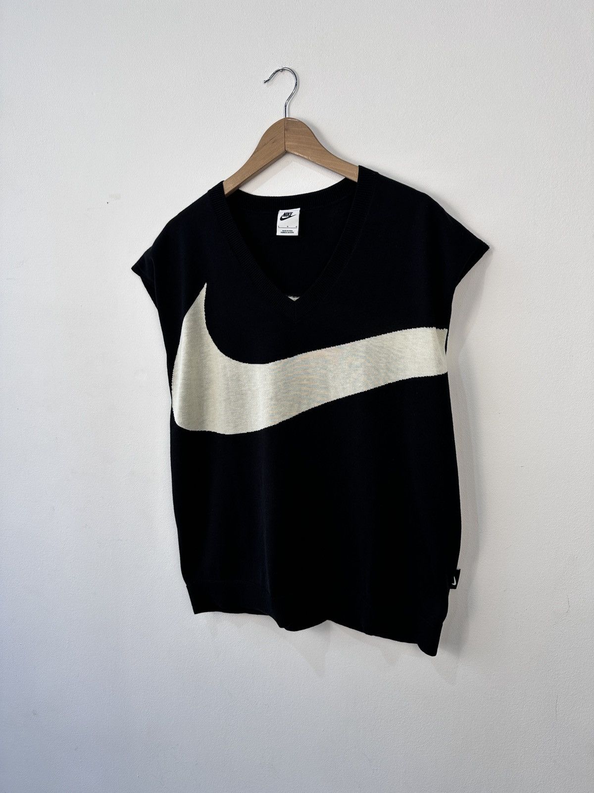 Nike Nike Sportswear Big Swoosh Knit Sweater Vest Preppy Size L Size US L / EU 52-54 / 3 - 4 Thumbnail