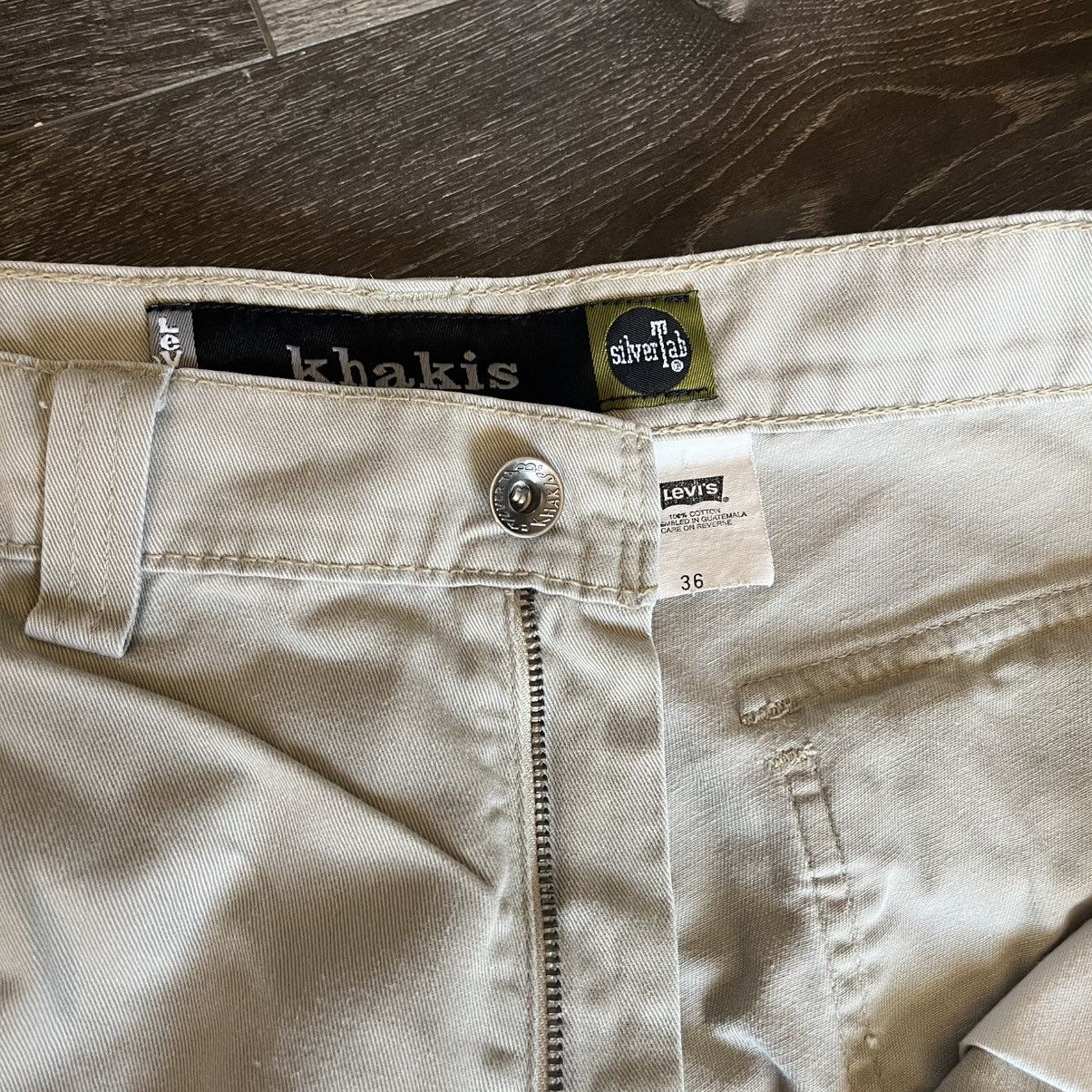 Levi's Vintage 1990s Levi’s Silver Tab Khakis Cargo Beige Shorts 36 Size US 36 / EU 52 - 9 Thumbnail