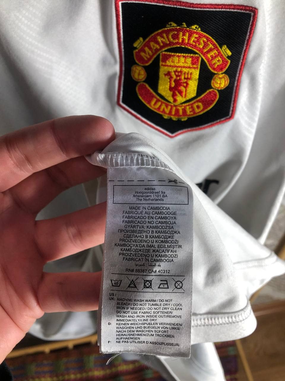 Adidas Vintage Adidas FC Manchester United England Soccer Jersey Size US M / EU 48-50 / 2 - 13 Thumbnail