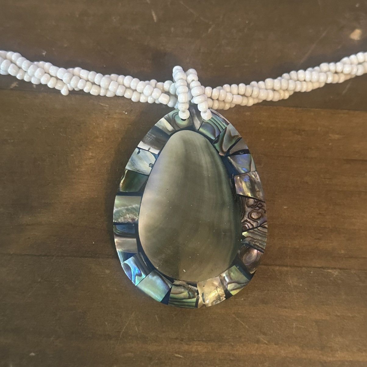 Vintage Vintage twisted bead mother of pearl abalone pendant necklac Size ONE SIZE - 3 Thumbnail