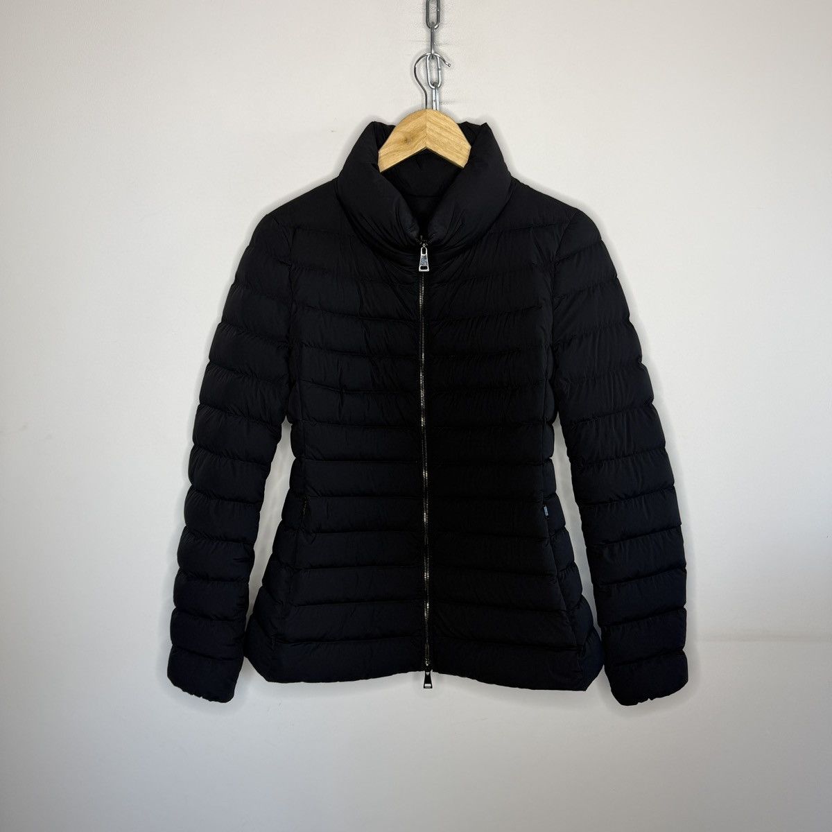 Moncler Moncler Classic Puffer Down Jacket Wide Bottom Luxury Size S / US 4 / IT 40 - 1 Thumbnail