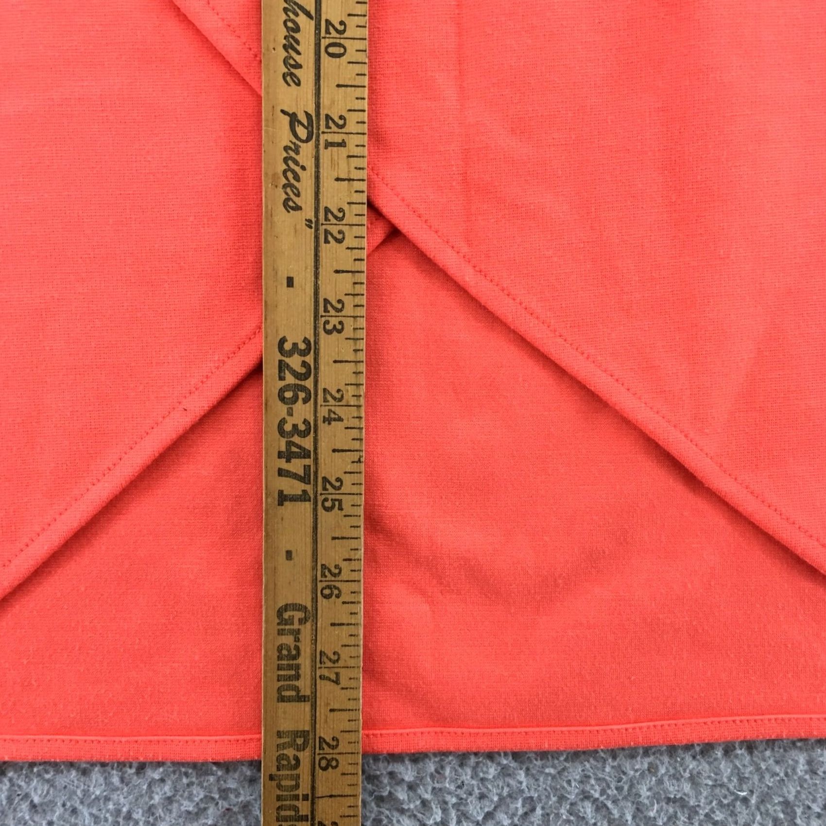 Banana Republic Banana Republic Straight & Pencil Skirt Women Orange Casual Knee Length 32 14 Regular Zip Lined Stretch (Vintage: No) Womens Size 24" / US 00 / IT 34 - 6 Thumbnail