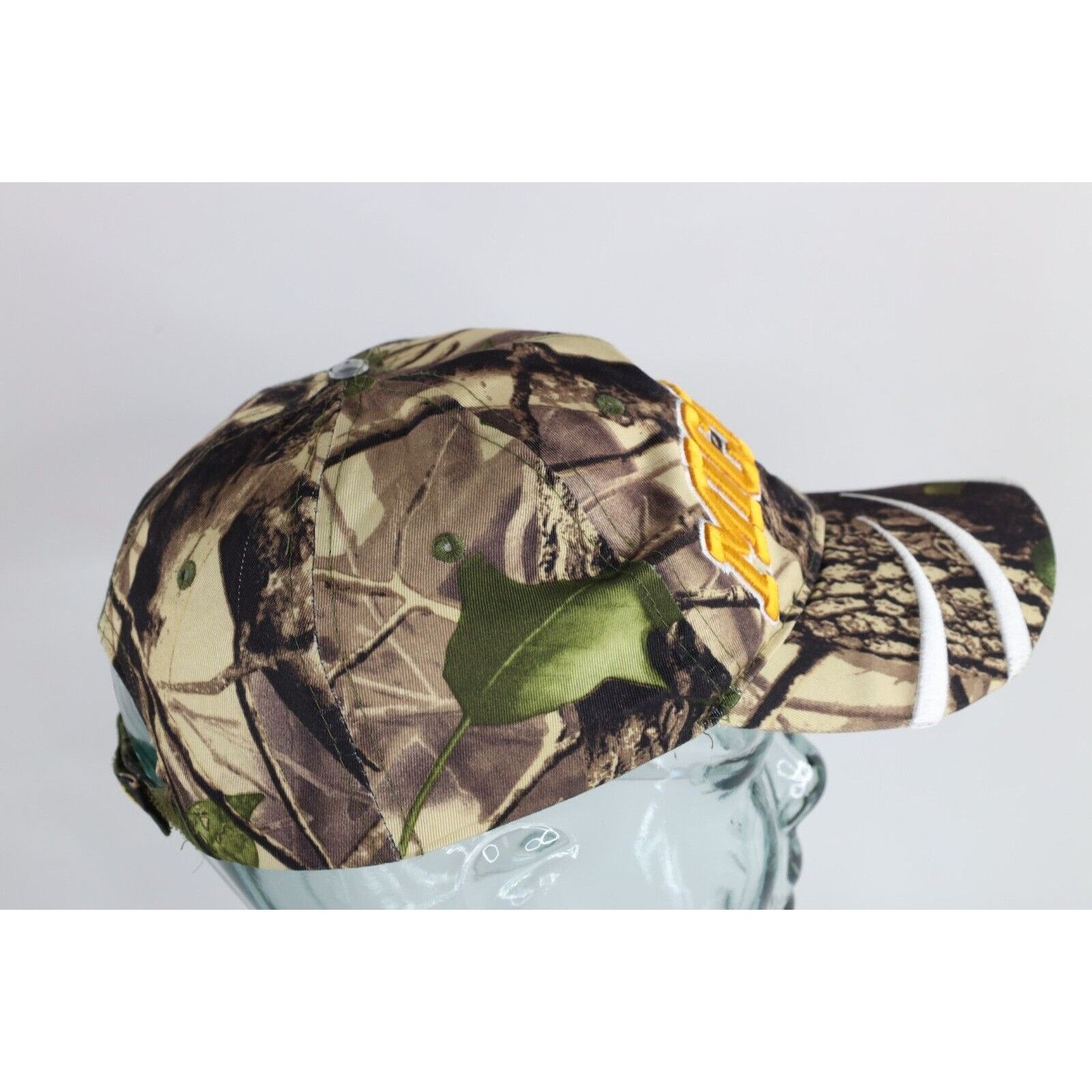 Vintage Vintage 90s Distressed University of Michigan Camo Hat Size ONE SIZE - 7 Thumbnail