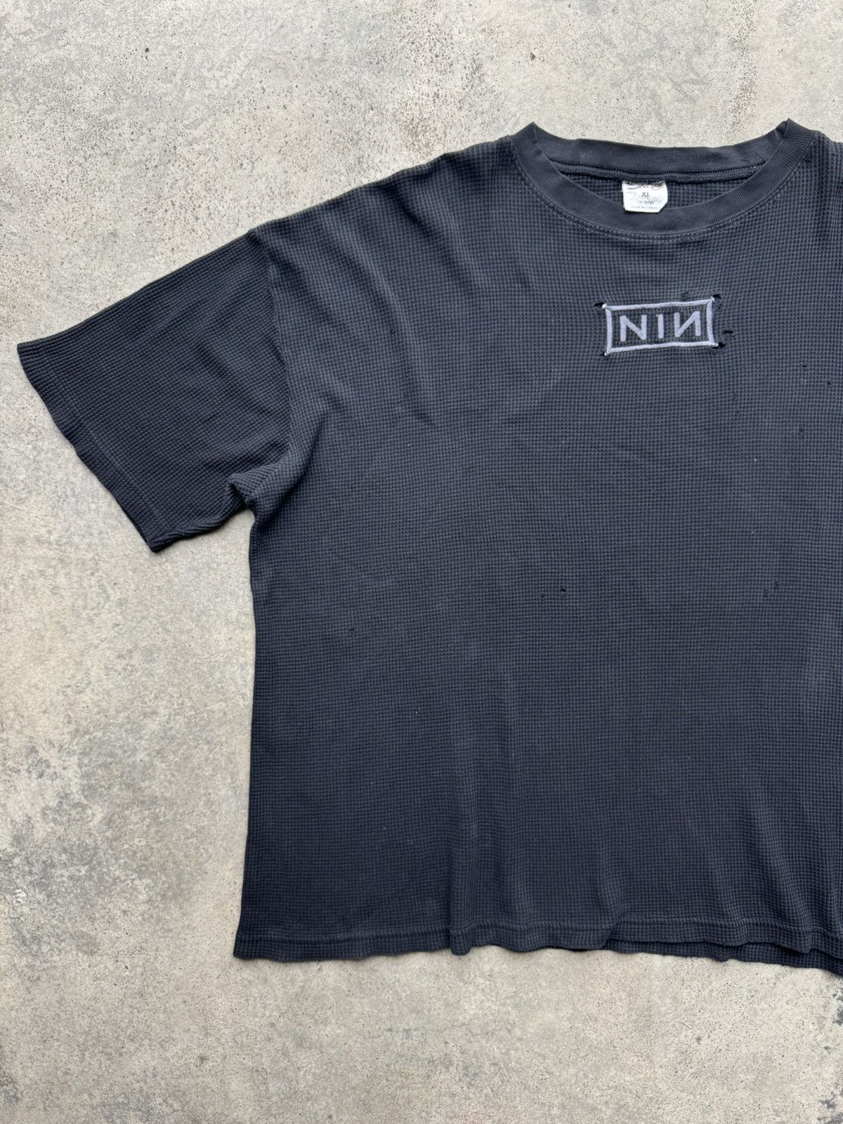 Band Tees Vintage nine inch nails NIN thermal shirt Size US XXL / EU 58 / 5 - 2 Thumbnail