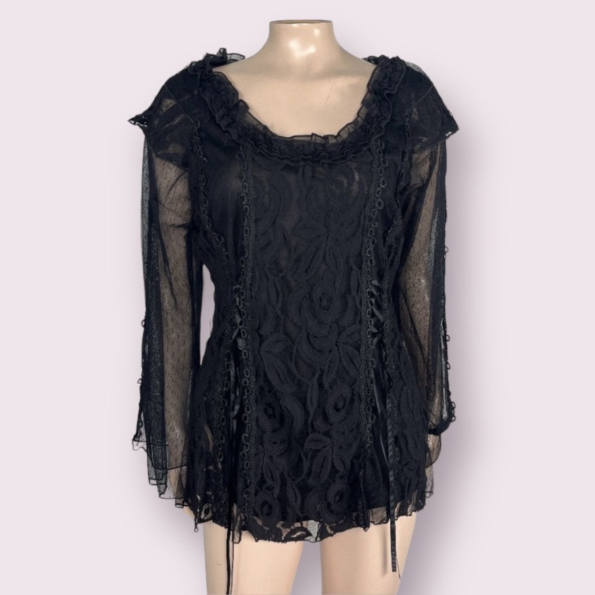 NWT Pretty Angel Romantic Lace Top
