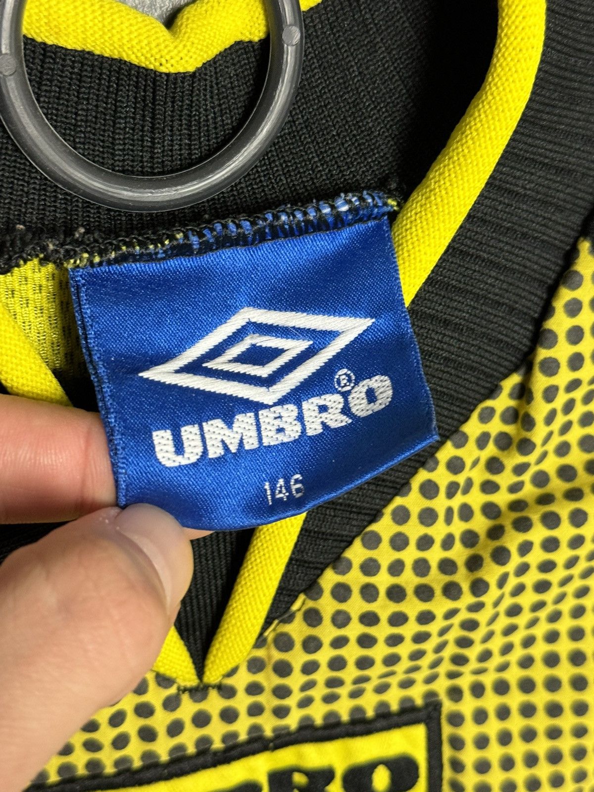 Umbro KIDS England National Team 98/99 Goalkeeper Football Jersey Size US XS / EU 42 / 0 - 17 Thumbnail