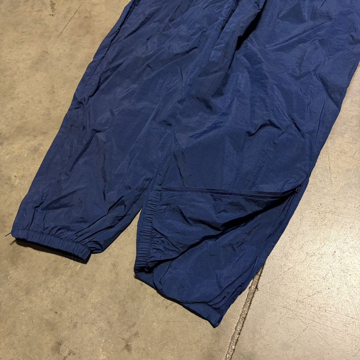 Nike Vintage Nike Track Pants Jogger Sweatpants Nylon Baggy 90s Size US 27 - 4 Thumbnail