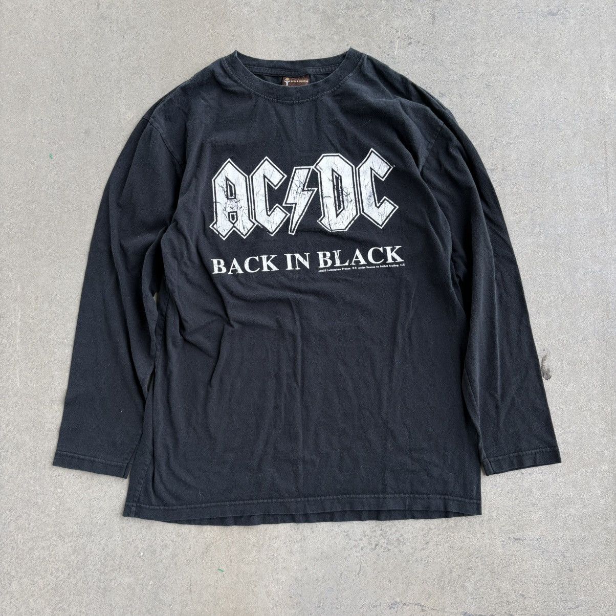 Band Tees Vintage 2005 AC/DC Long sleeve Concert Tee Rare Large Fit Size US L / EU 52-54 / 3 - 1 Thumbnail