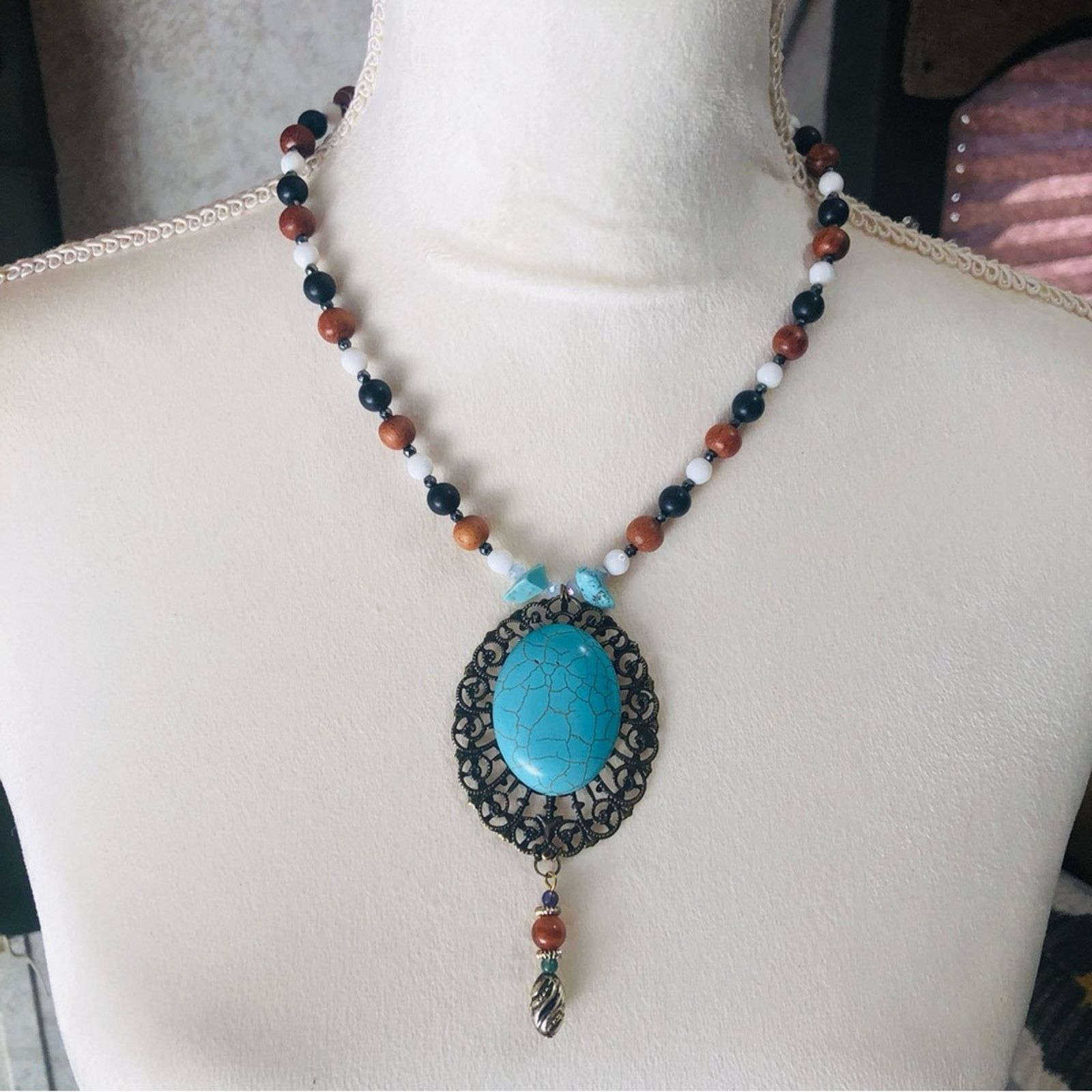 Handmade Handcrafted large howlite filigree pendant beaded necklace Size ONE SIZE - 2 Thumbnail