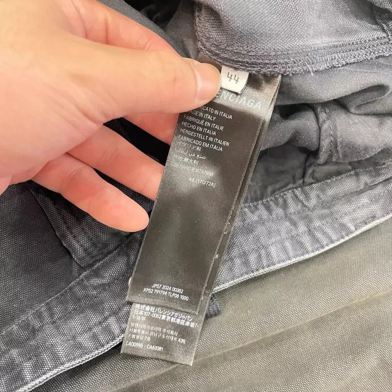 Balenciaga Balenciaga size 44 Rivets are used to make trousers for lo Size US 28 / EU 44 - 6 Thumbnail