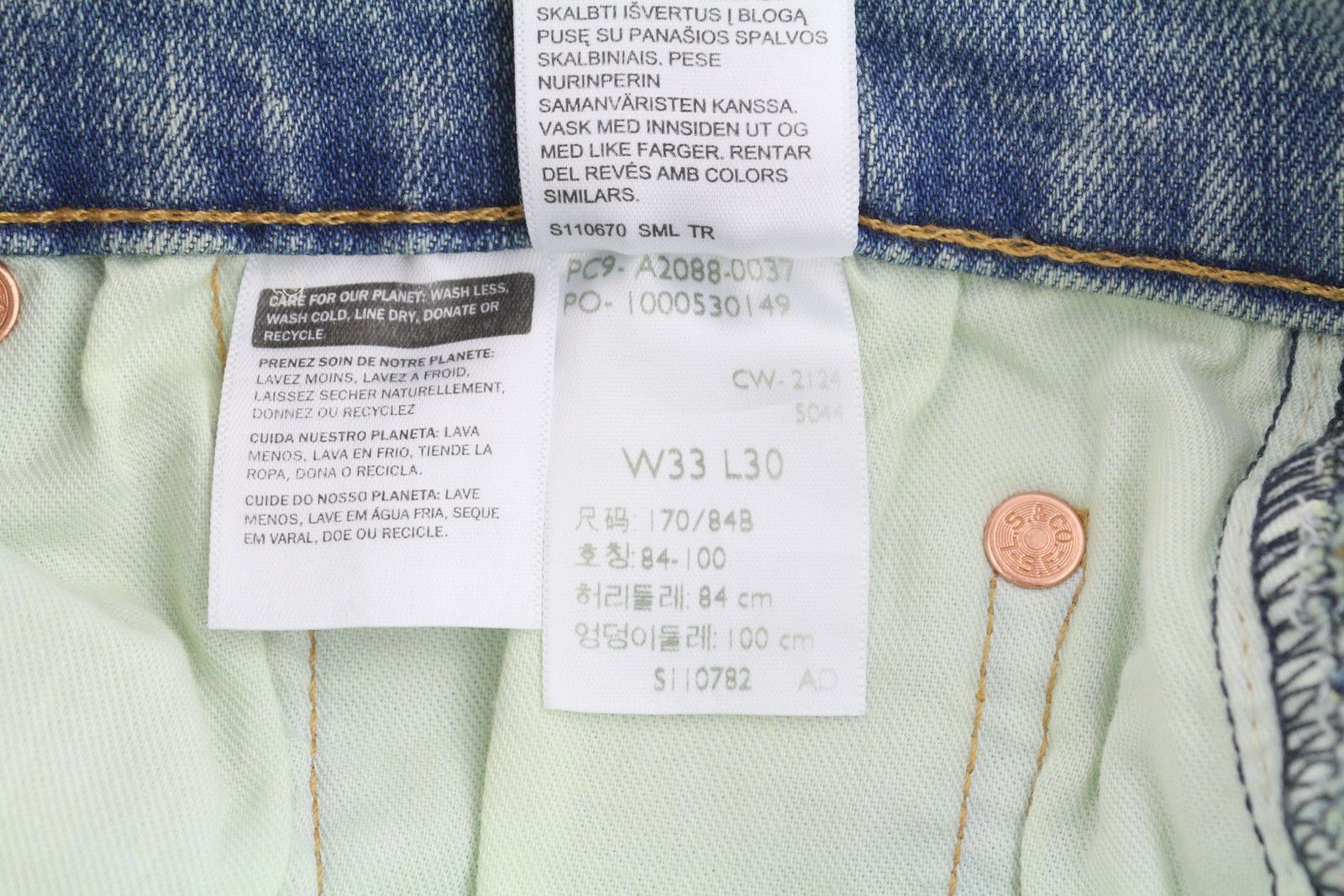 Levi's 502 W33/L30 Taper Zip Faded Blue Denim Jeans 87089 Size US 33 - 10 Thumbnail