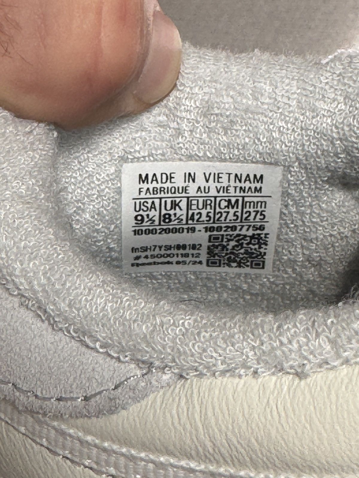 Reebok FRIENDS WITH ANIMALS Club C Size US 9.5 / EU 42-43 - 7 Thumbnail