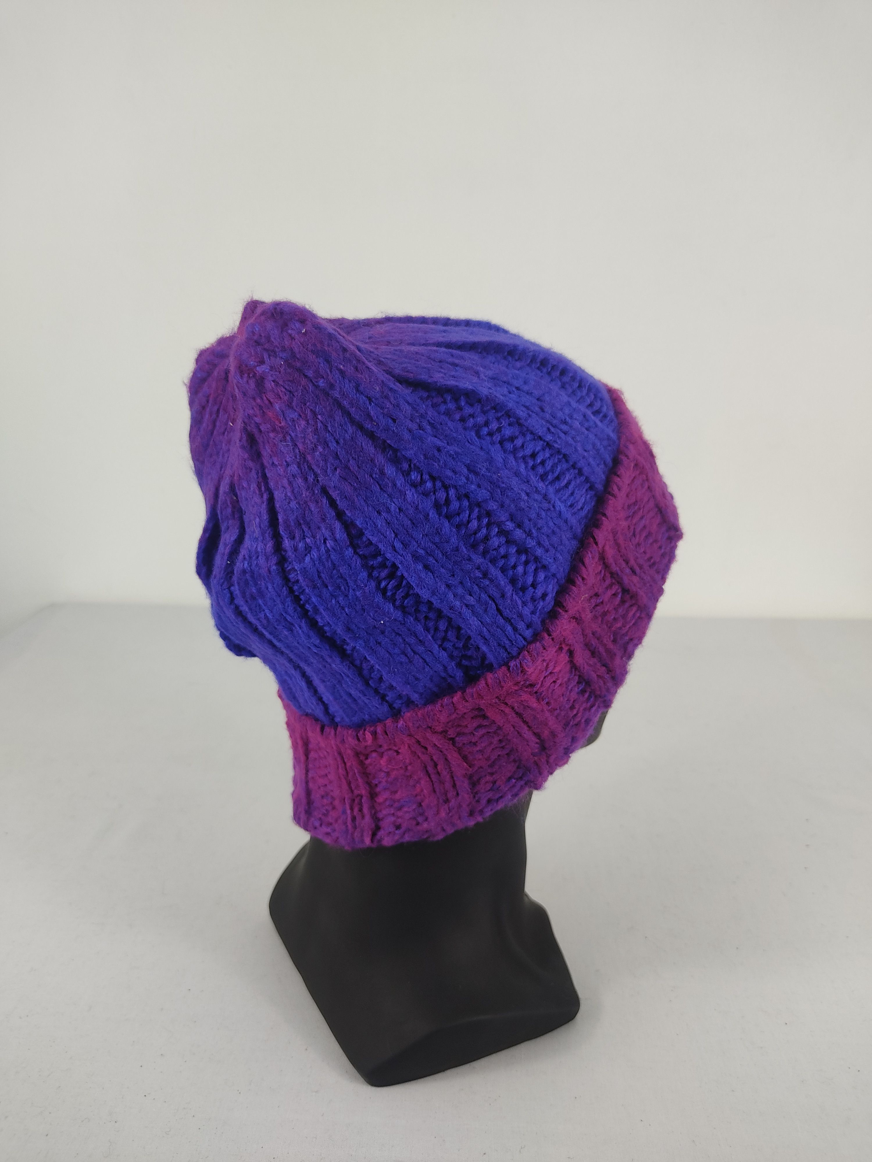 Japanese Brand Vintage Japanese Brand 2 Tone Knit Beanie/Snow Hat/Snow Cap Size ONE SIZE - 4 Thumbnail