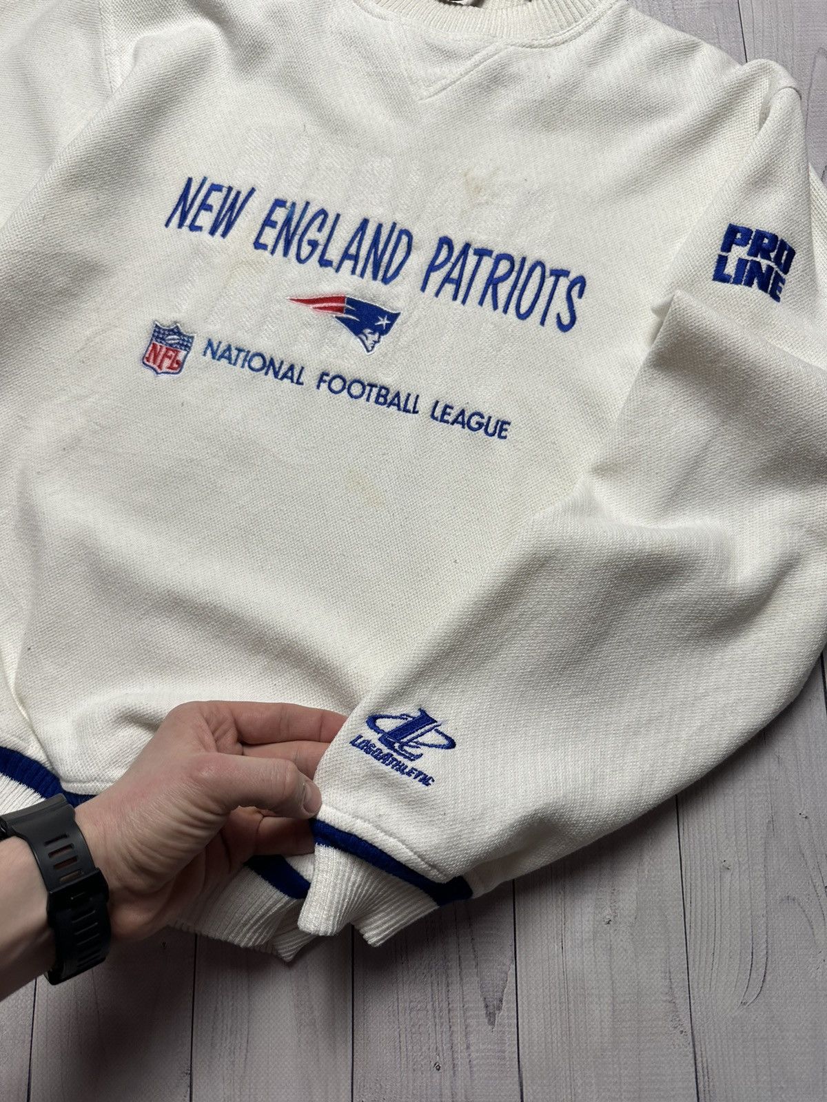 NFL Vintage New England Patriots football sweatshirt rare 80; 90 Size US S / EU 44-46 / 1 - 3 Thumbnail