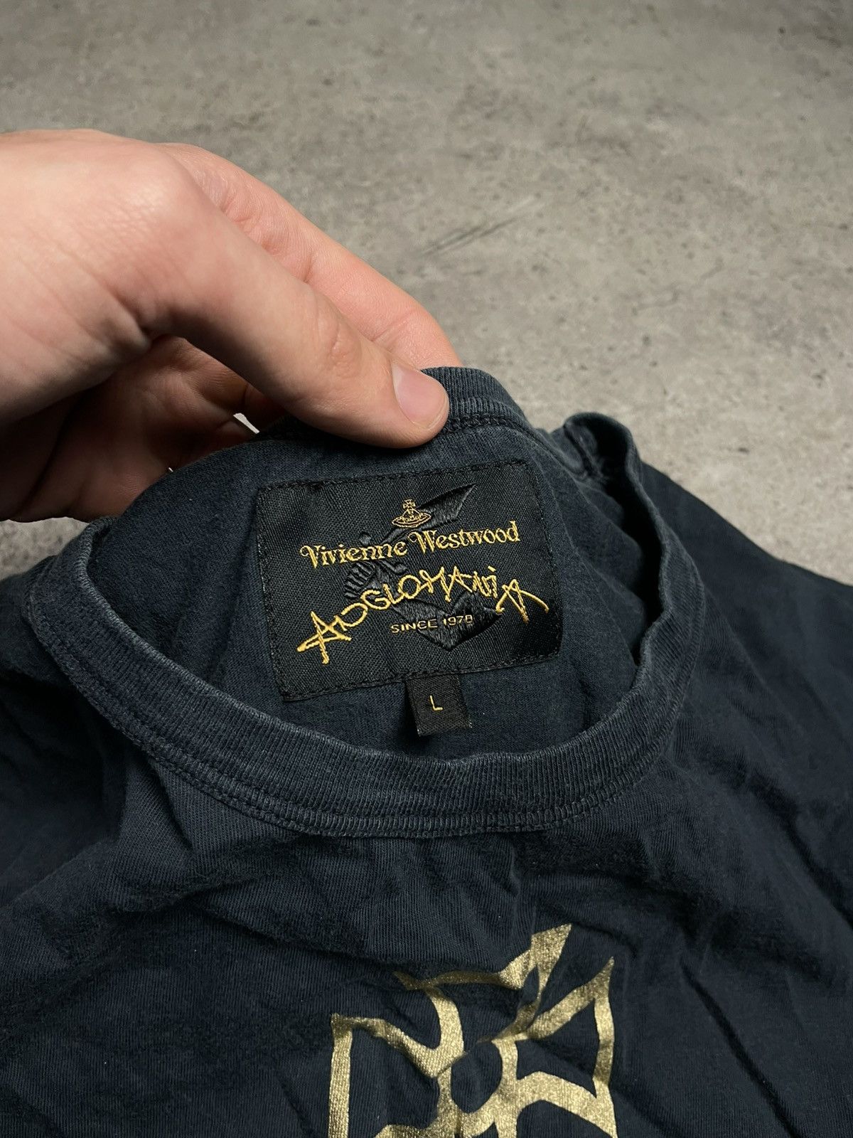 Vivienne Westwood Vivienne Westwood T-Shirt Big Logo Rare Retro Hype Y2K Size US L / EU 52-54 / 3 - 4 Thumbnail