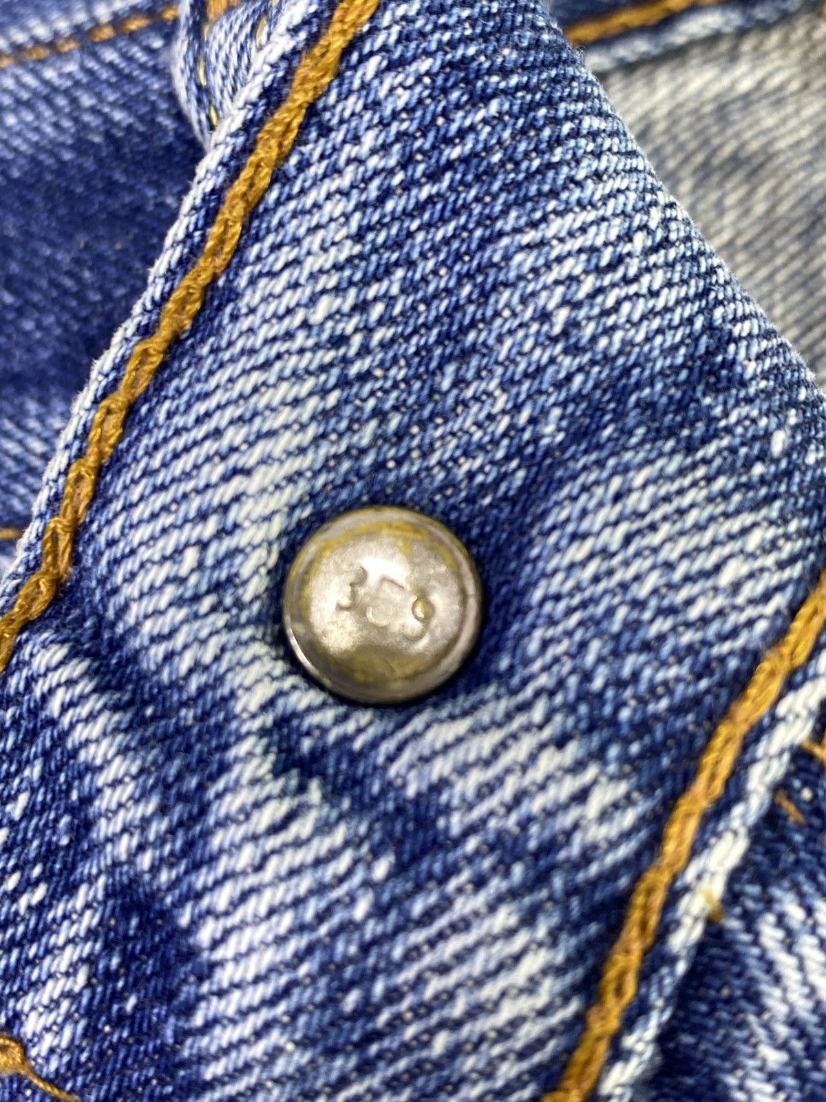 Jean × Levi's × Vintage Vintage Levis 502 Distresses Blue Wash Jeans - J881 Size US 32 / EU 48 - 6 Thumbnail
