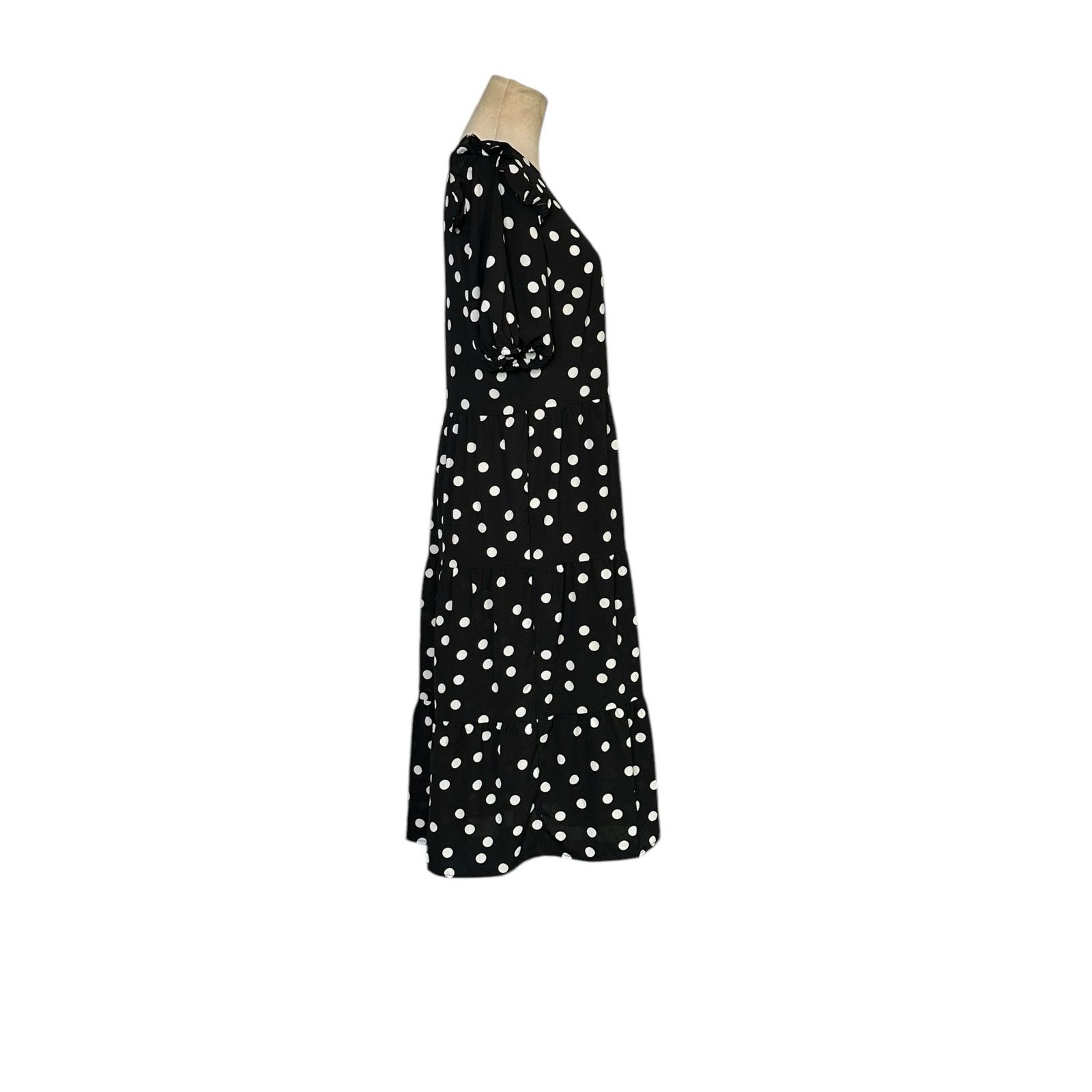 H&M H&M Divided polka dots tiered midi dress size small Size S / US 4 / IT 40 - 9 Thumbnail