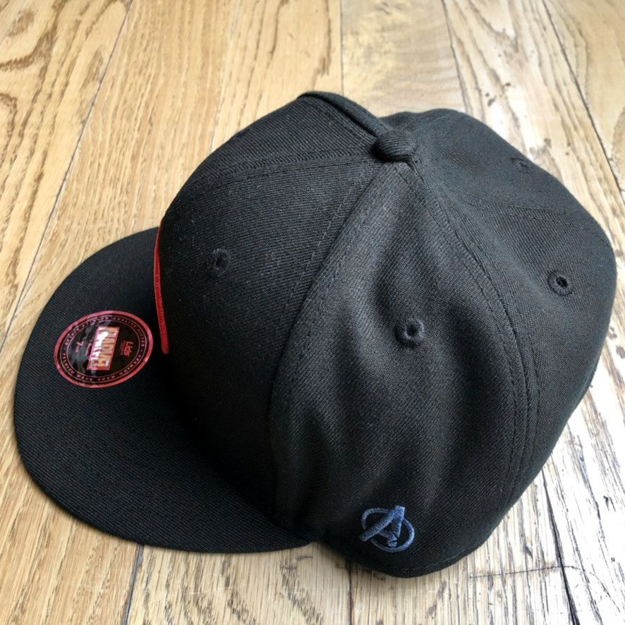 Marvel Comics Captain America Shield Logo Patch Marvel Lids Hat 7 1/8 Size ONE SIZE - 4 Thumbnail