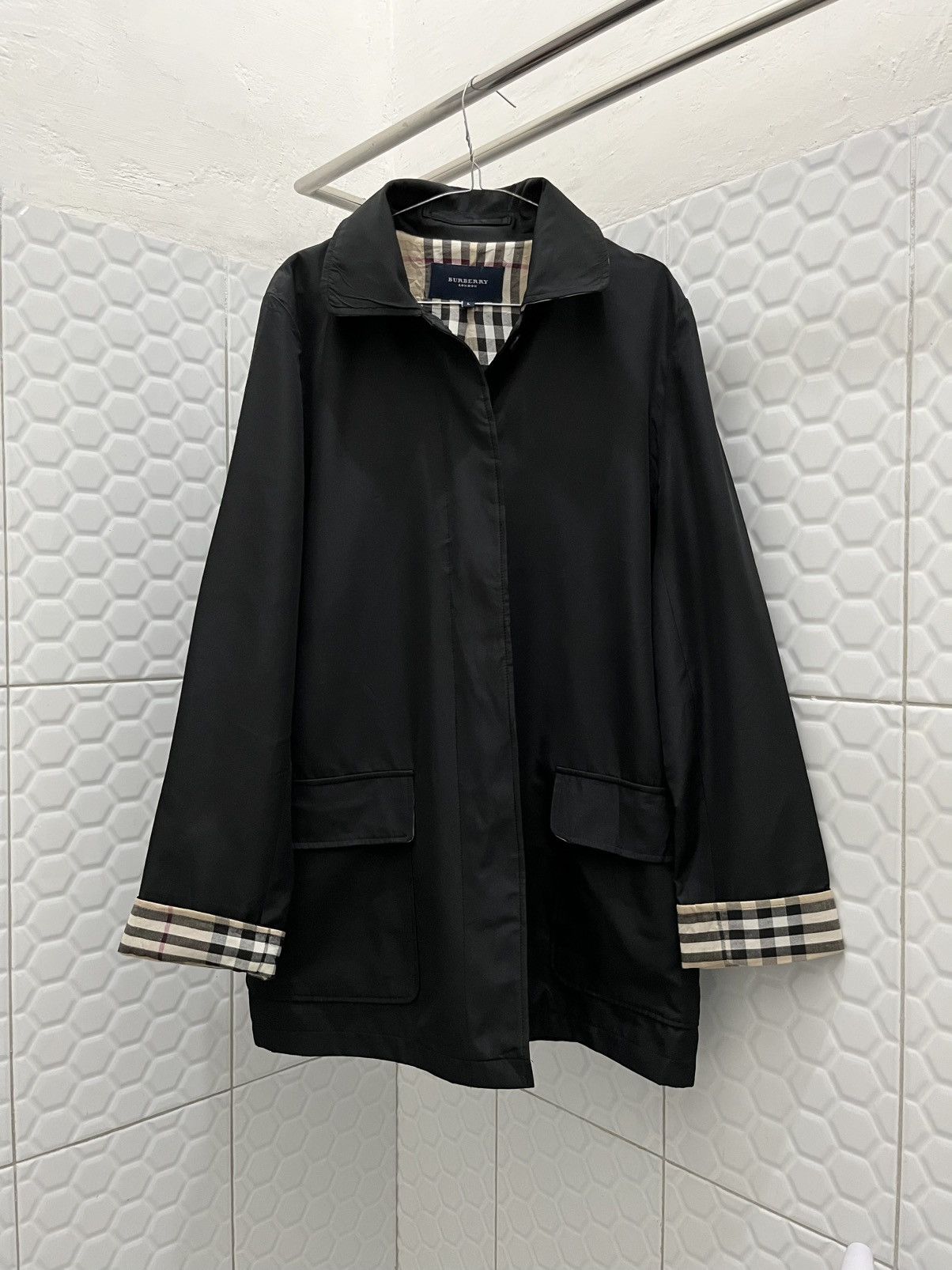 Burberry Vintage Burberry Nylon Coat Jacket Size US L / EU 52-54 / 3 - 1 Thumbnail