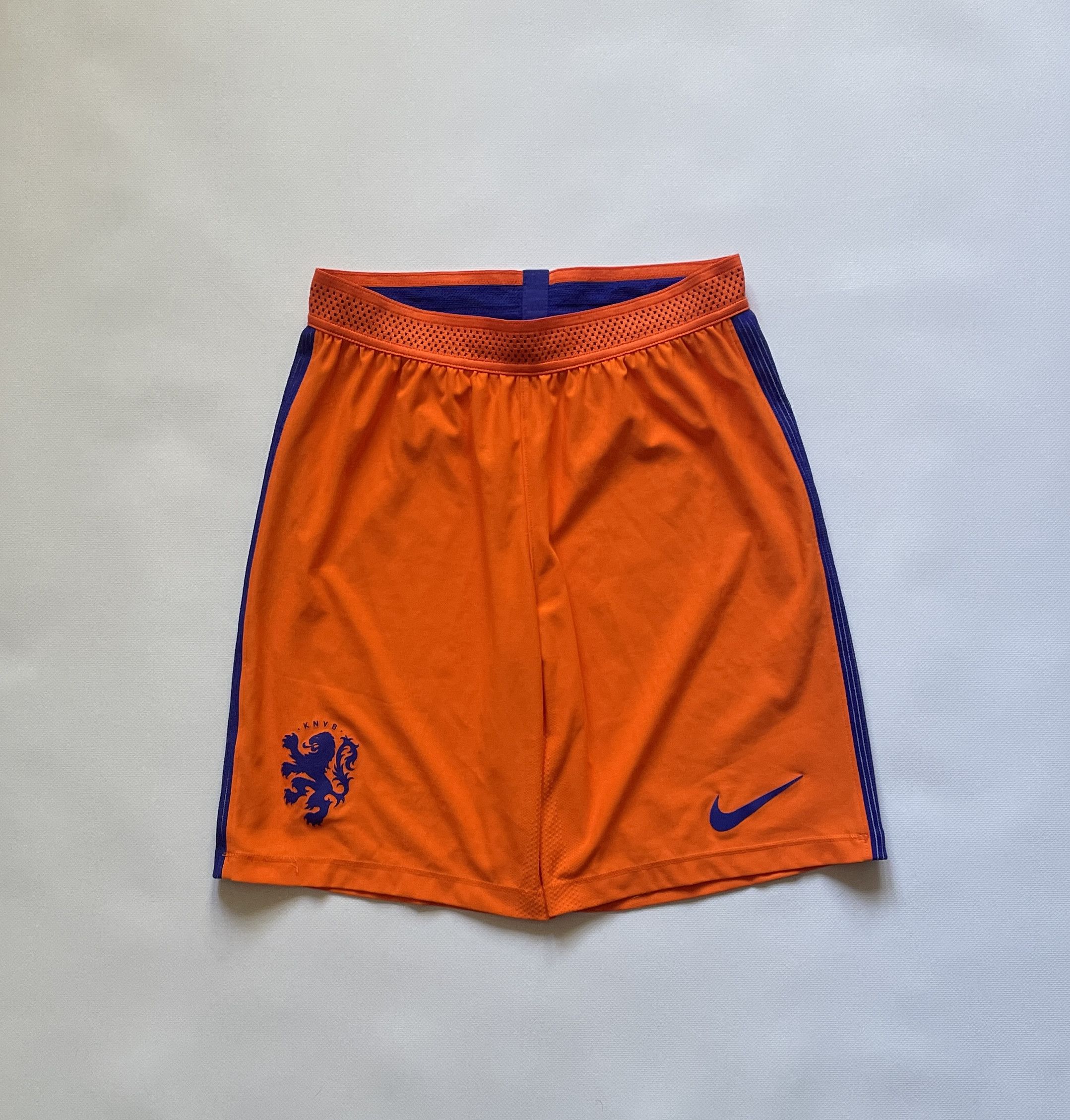 Nike AUTHENTIC Netherlands 2016 2017 Football Shorts Soccer Size US 30 / EU 46 - 1 Thumbnail