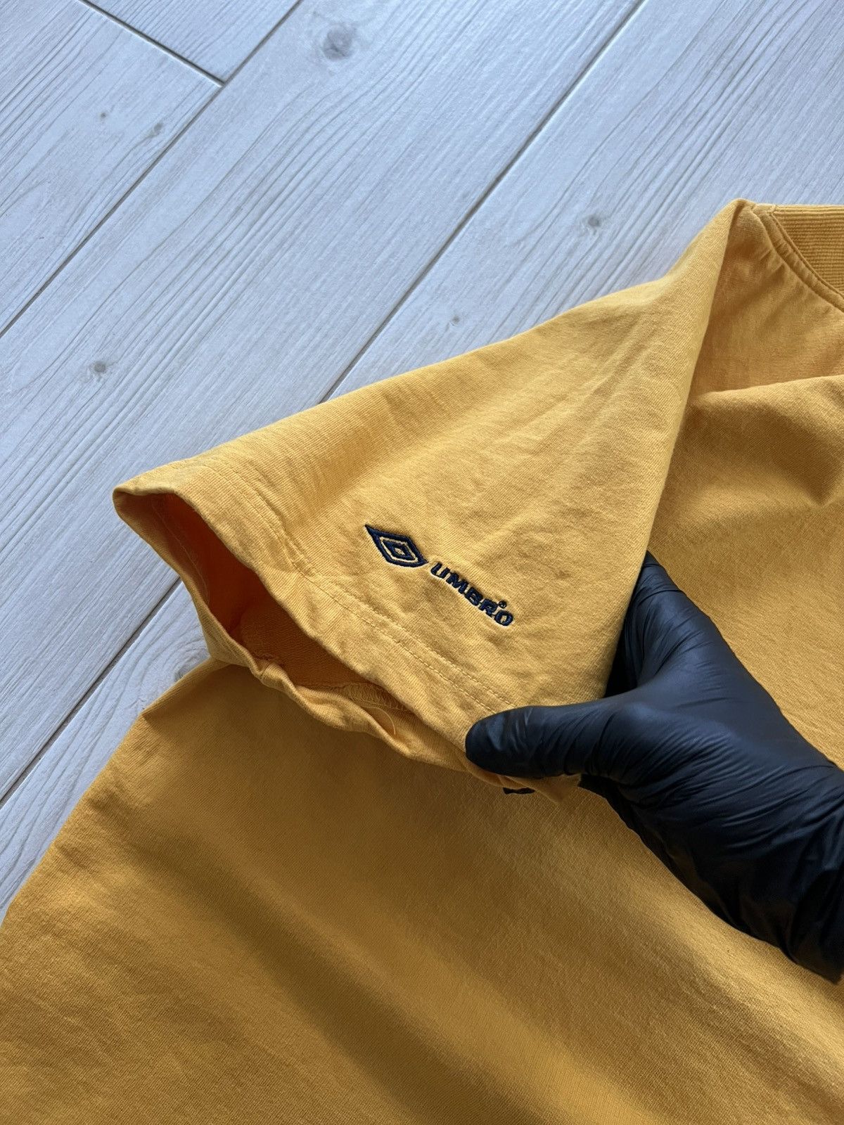 Umbro Vintage Umbro Boxy Fit Sports Tee Yellow Size US XXL / EU 58 / 5 - 10 Thumbnail
