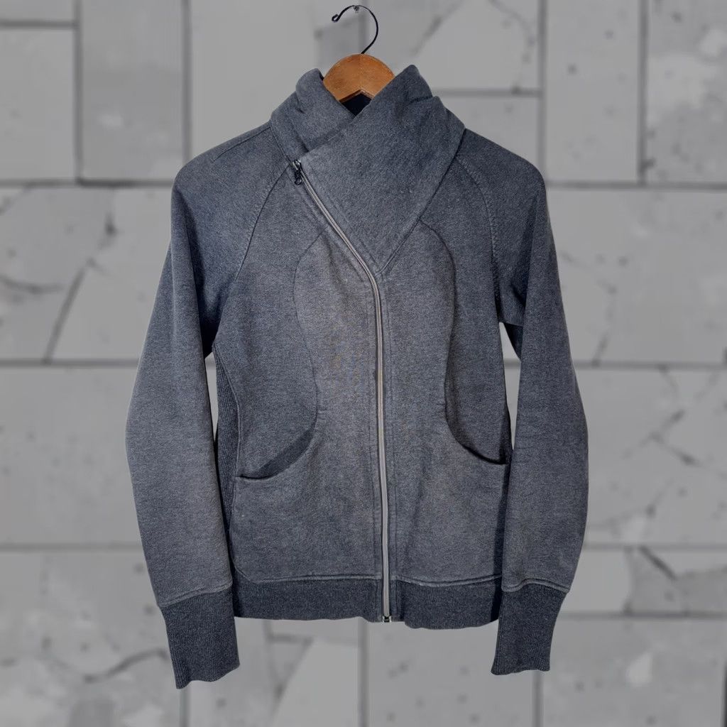 Lululemon Lululemon Jacket Full Zip Womens 6 Gray Dark 2020s Activewear Women Size M / US 6-8 / IT 42-44 - 1 Thumbnail