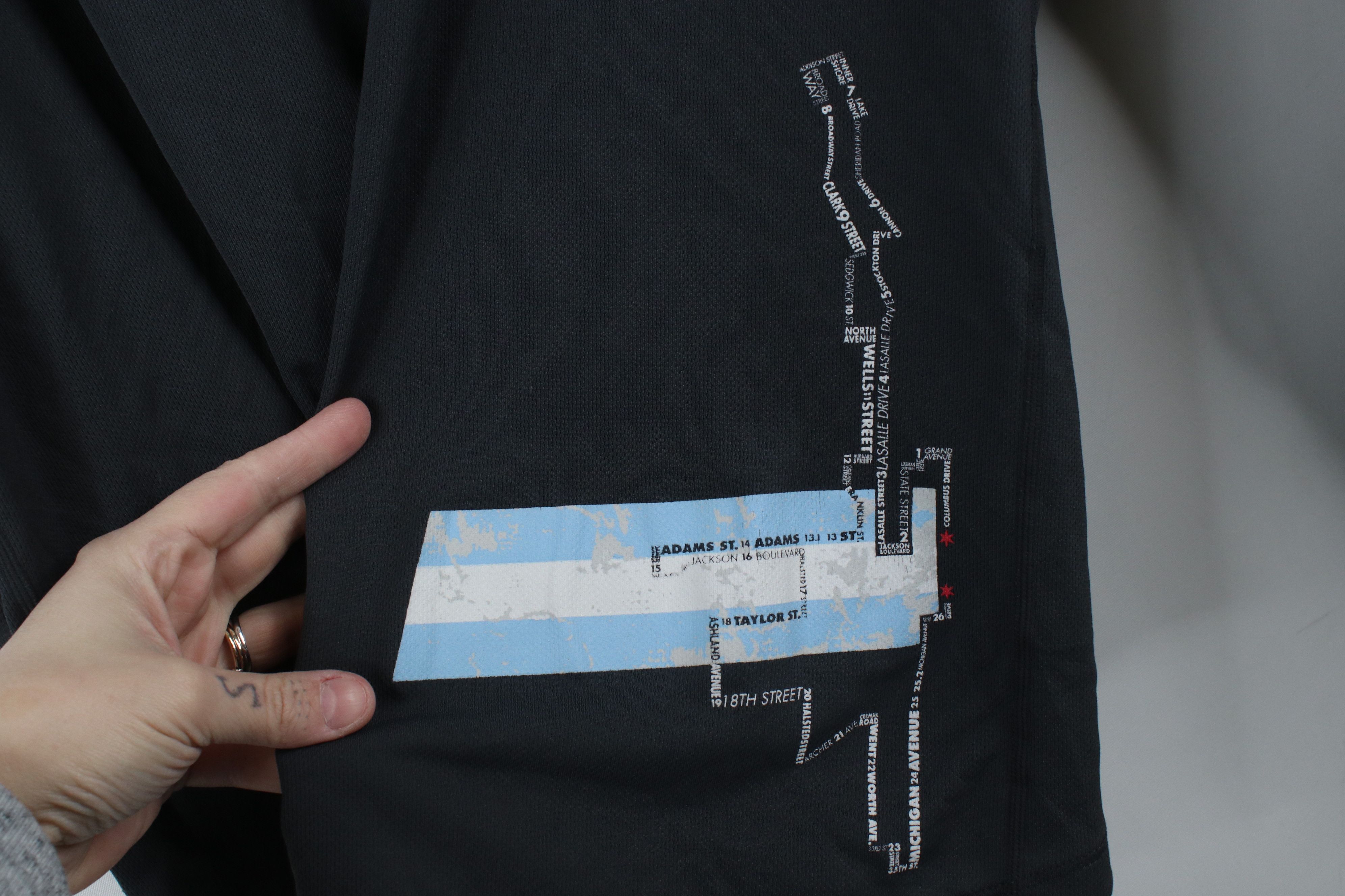 Nike × Vintage Vintage Y2K Nike Chicago Marathon Long Sleeve T-Shirt Gray Size US XXL / EU 58 / 5 - 10 Thumbnail