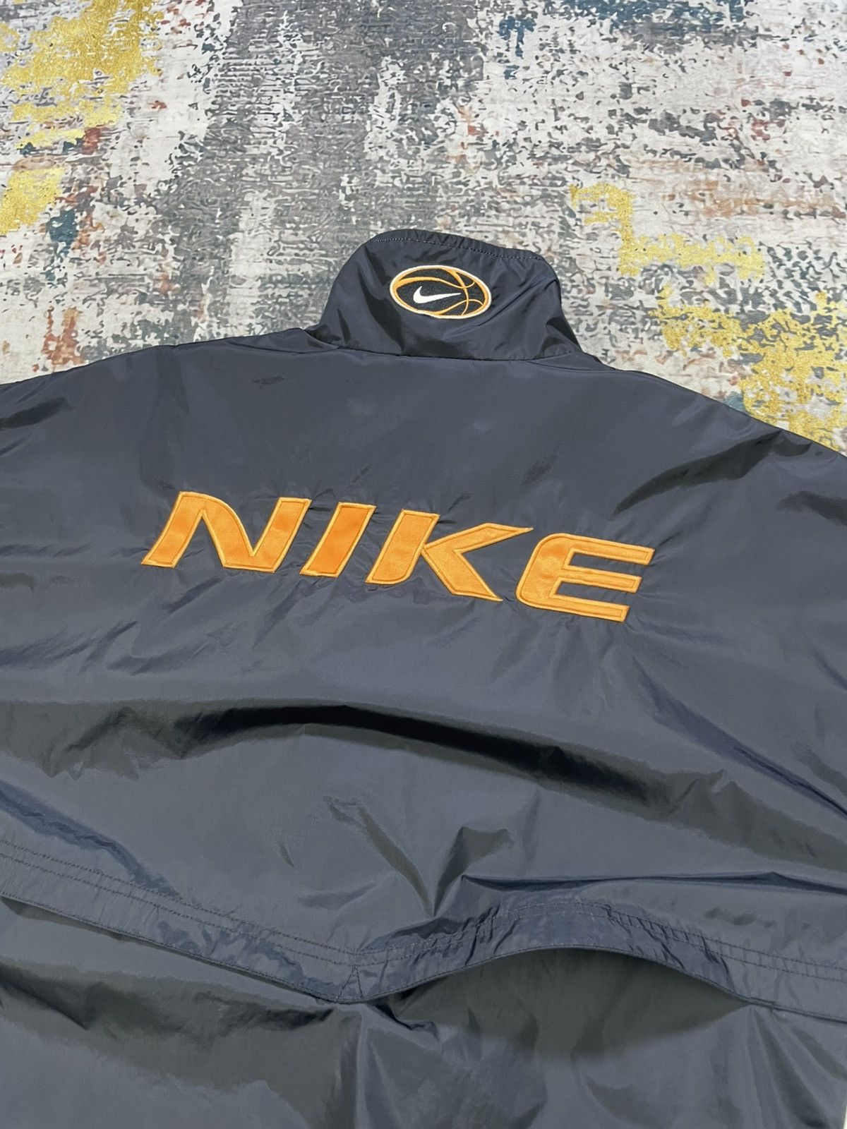 Nike Vtg 90s Nike Swoosh Back Hit Spellout Windbreaker Jacket Size US L / EU 52-54 / 3 - 5 Thumbnail