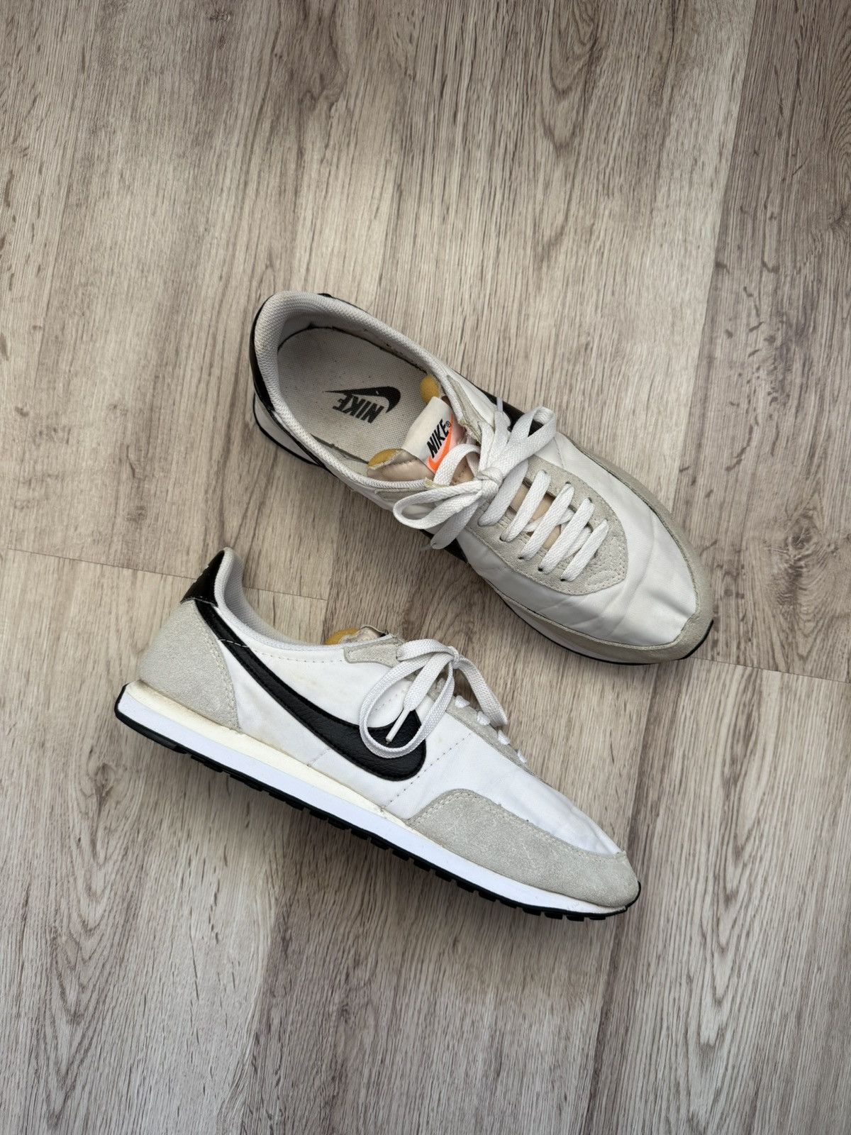 Nike Nike Waffle Trainer 2 WhiteBlack US 9.5 UK 8.5 Classic Retro Size US 9.5 / EU 42-43 - 1 Thumbnail