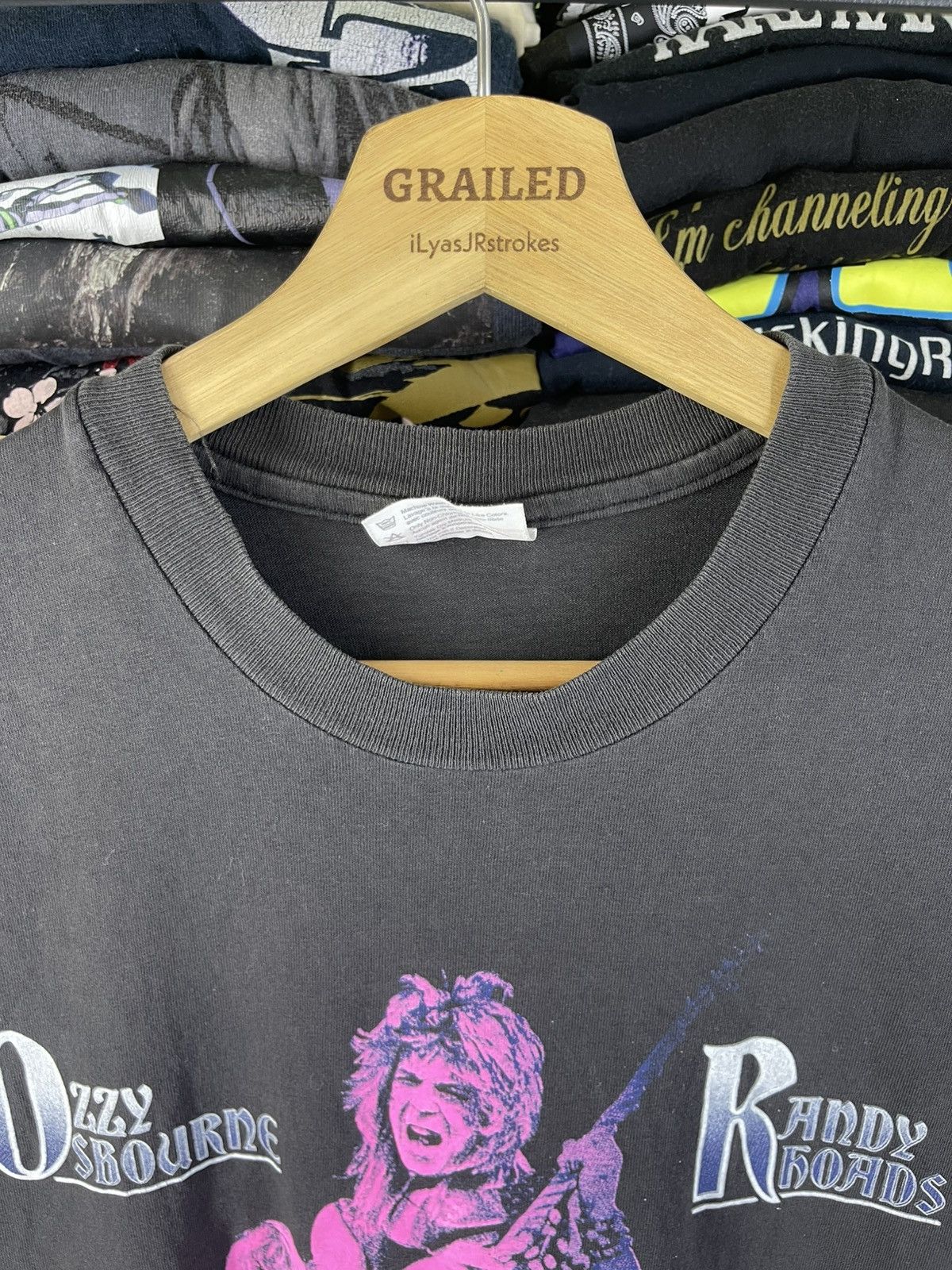 Band Tees Thrashed Vtg Ozzy Osbourne and Randy Rhoads "Tribute" shirt Size US M / EU 48-50 / 2 - 20 Thumbnail