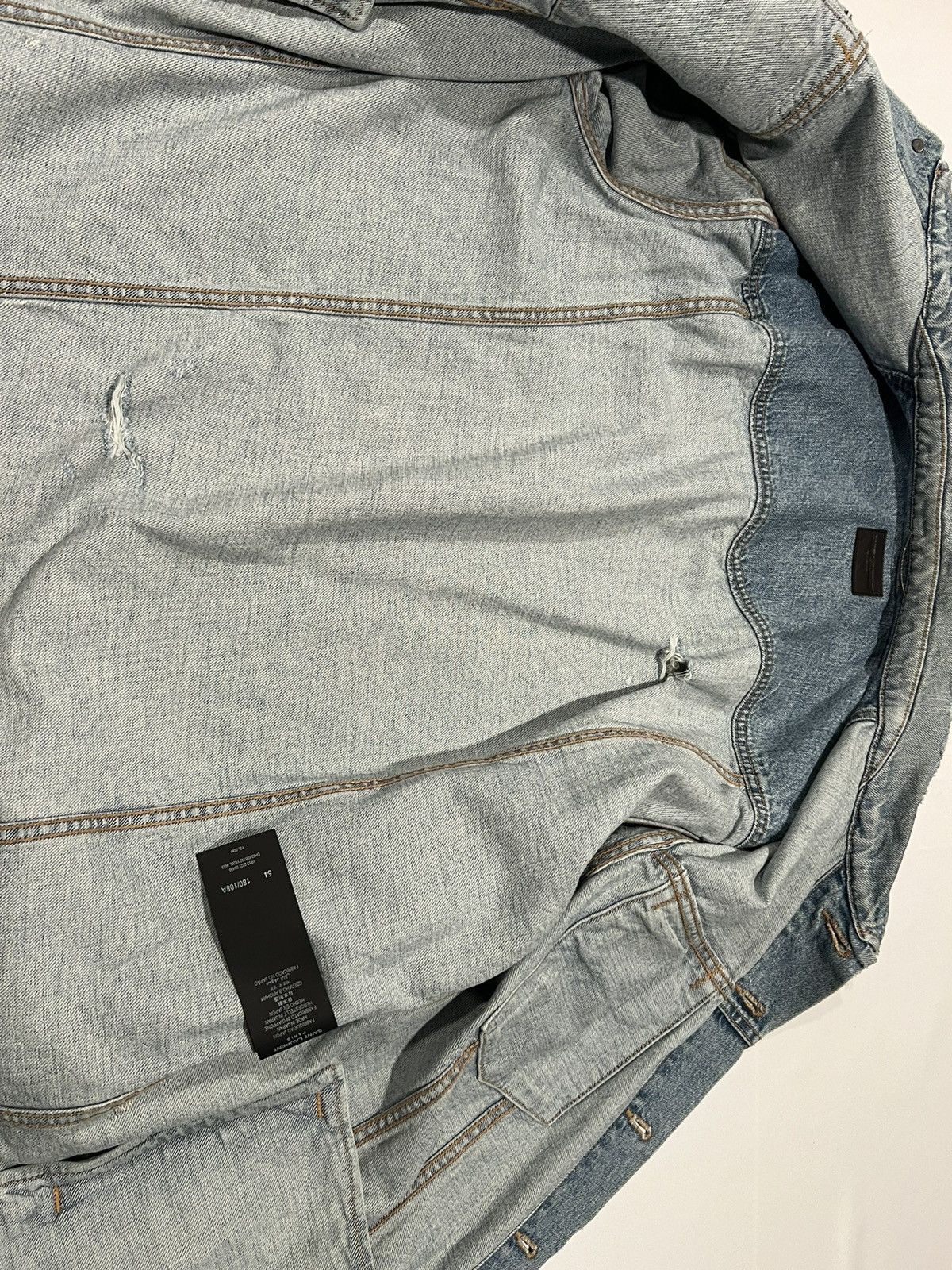 Saint Laurent Paris Saint Laurent men’s blue ripped denim jacket. 52/L Size US L / EU 52-54 / 3 - 13 Thumbnail