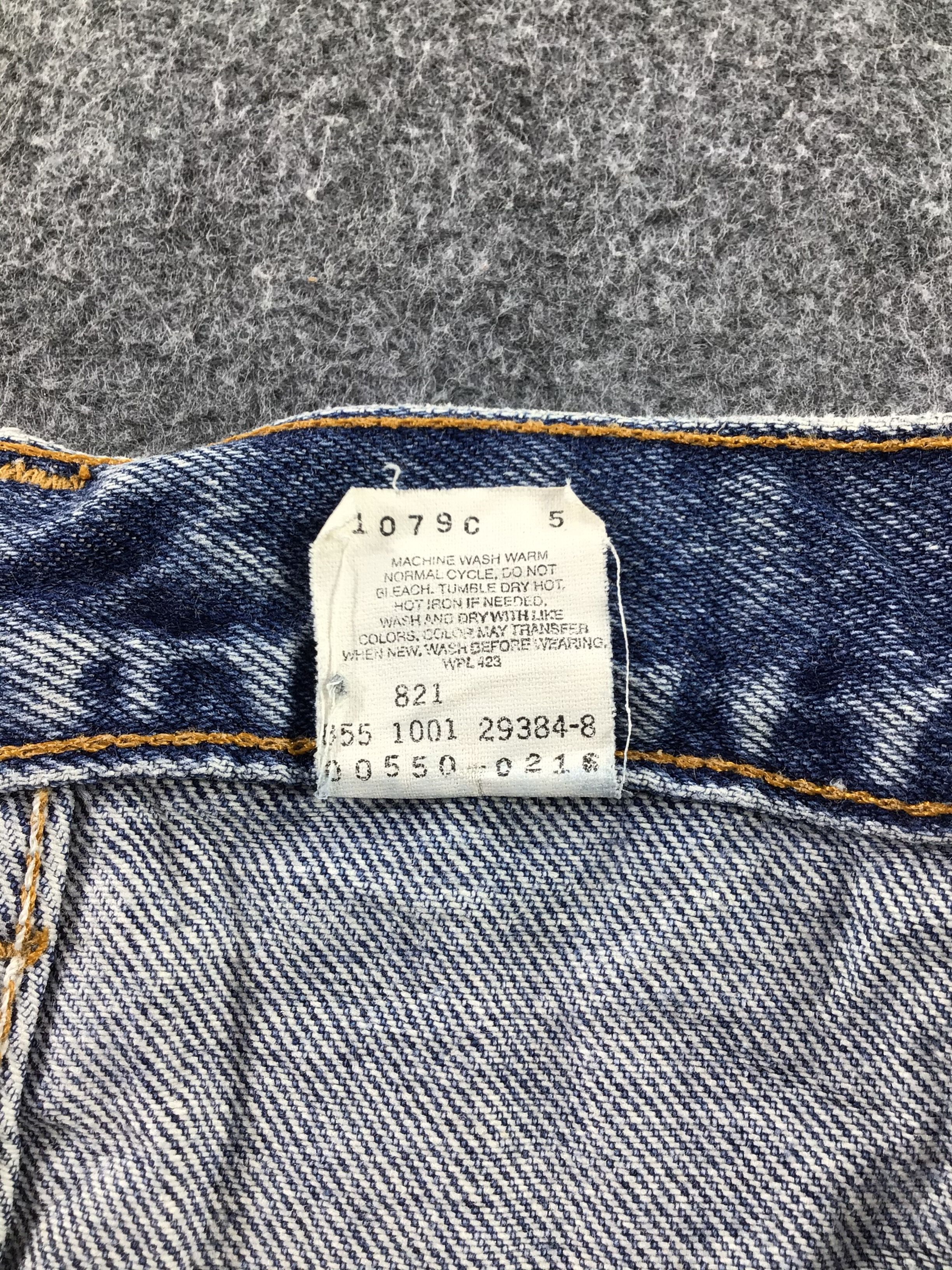 Levi's Vintage Levis 550 Jeans Dirty Faded Blue KJ211 Size US 29 - 11 Thumbnail