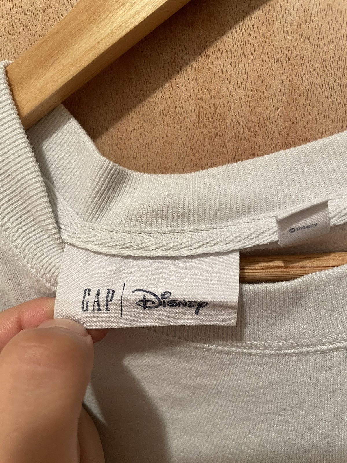 Disney × Gap Disney x gap Mickey sweatshirt size medium multi Size M / US 6-8 / IT 42-44 - 8 Thumbnail
